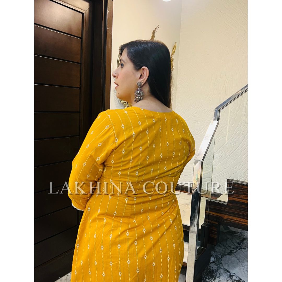 Angrakha In Yellow Kurti