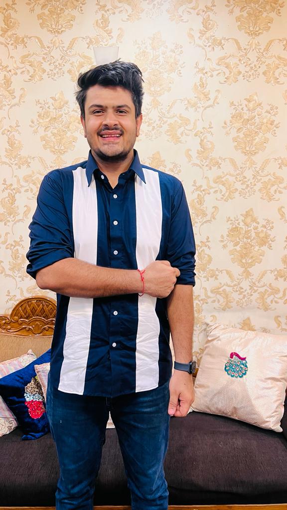 Menswear Blue & White Stripes Shirt