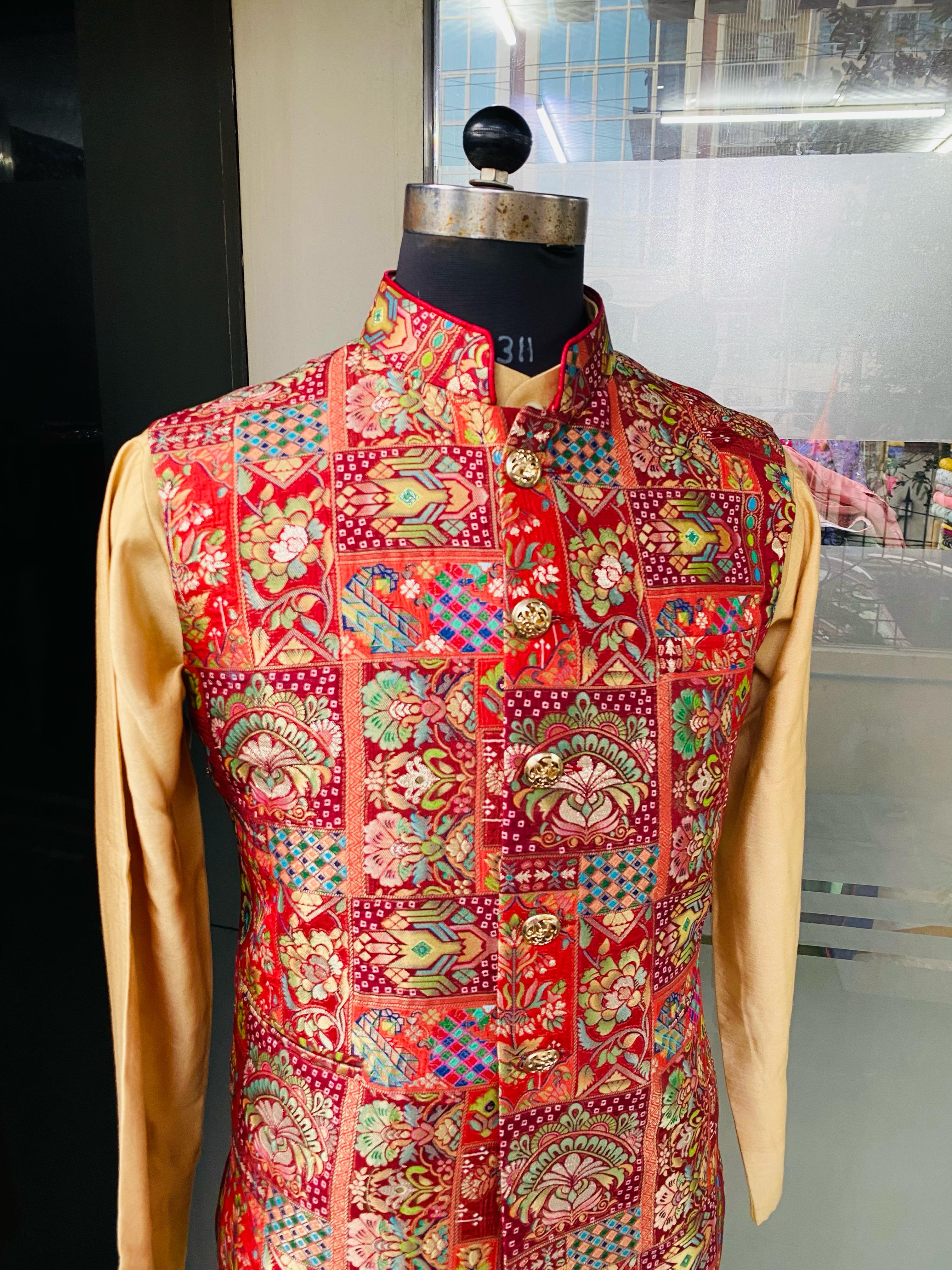 Menswear Royal marron waistcoat + Kurta Set