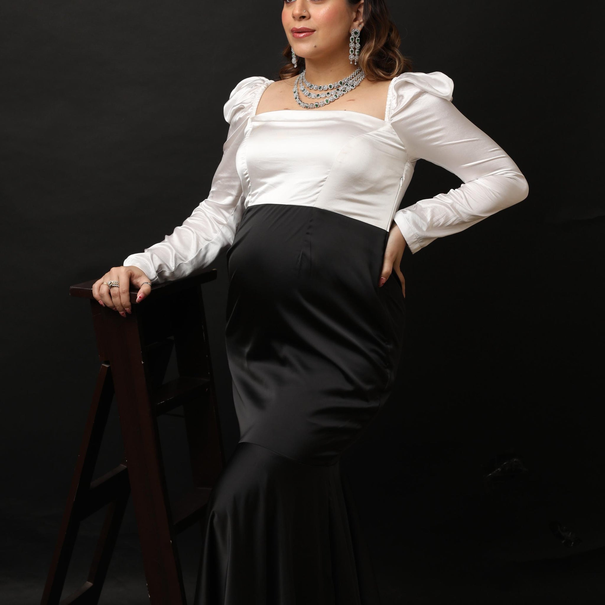 Kiara Fish Cut Mama Gown