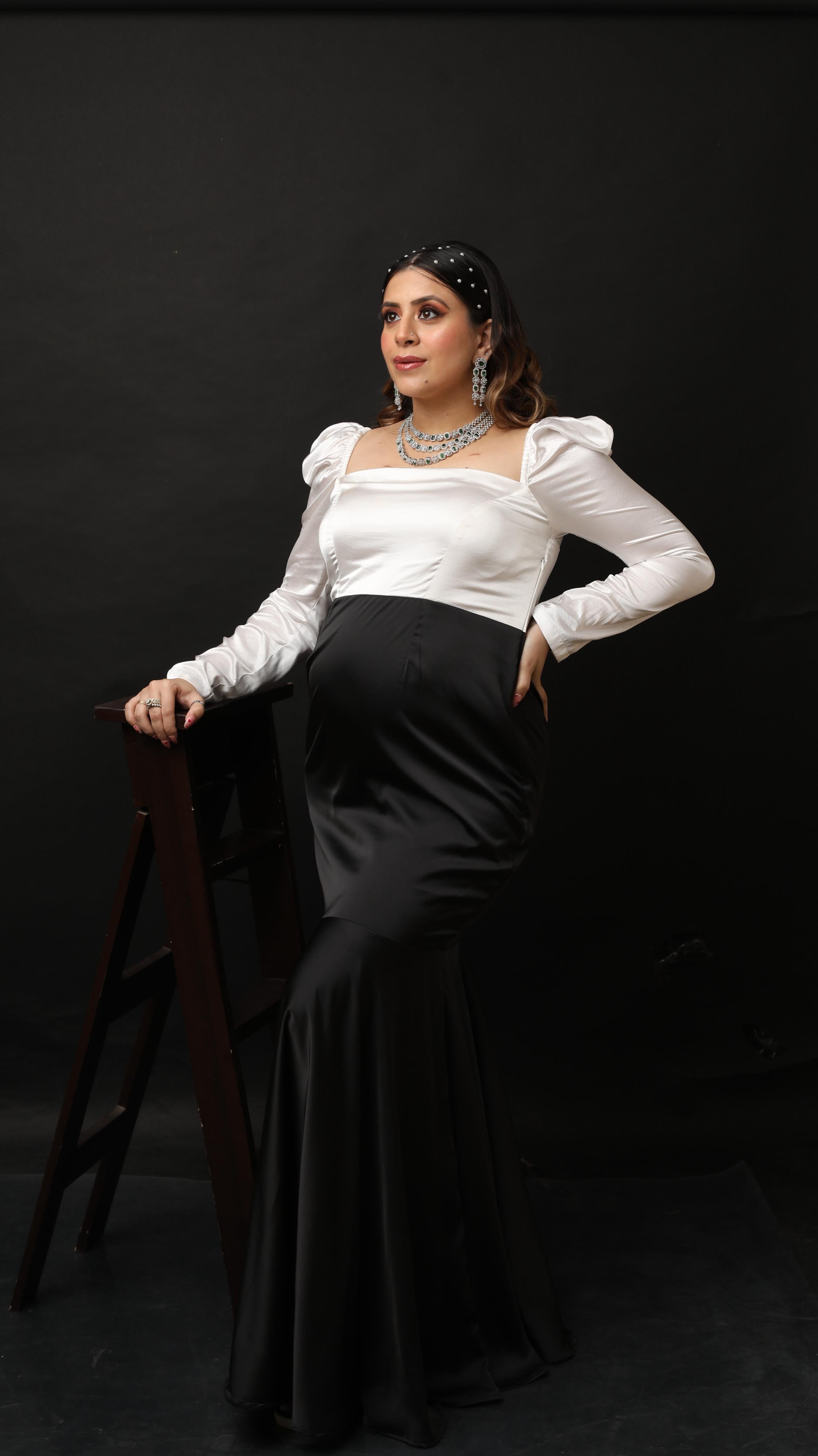 Kiara Fish Cut Mama Gown