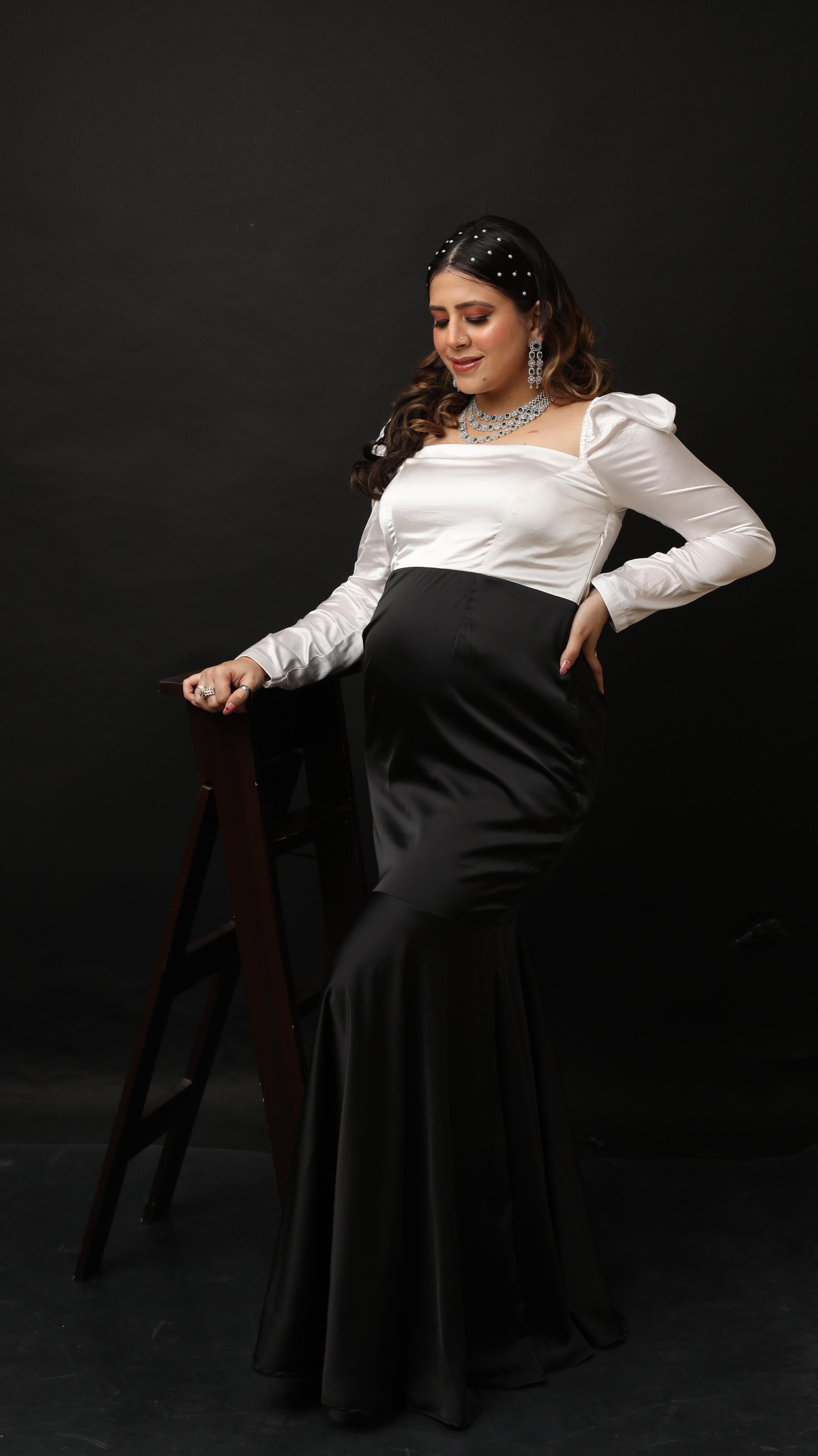 Kiara Fish Cut Mama Gown