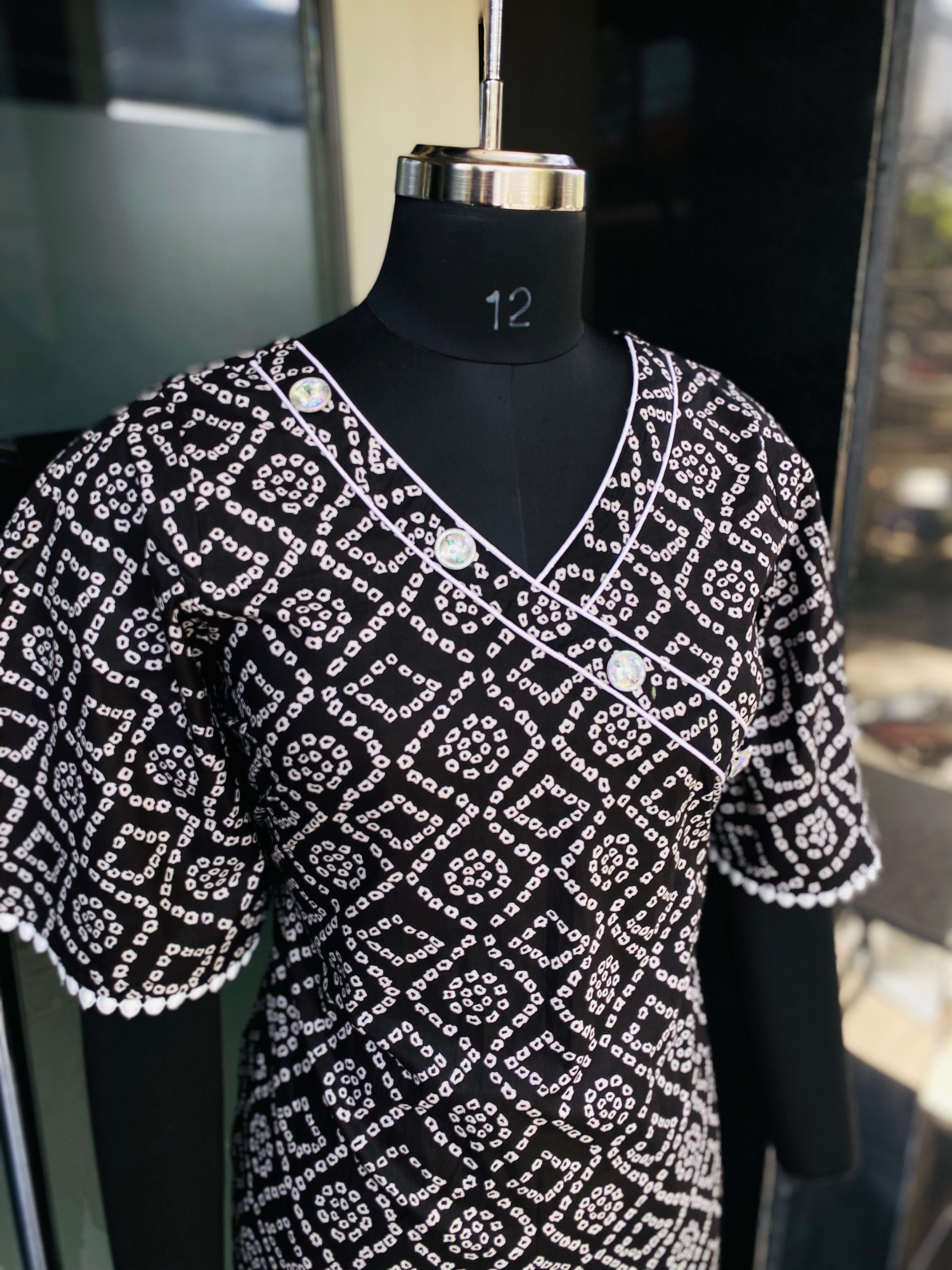 Black bandhini suit