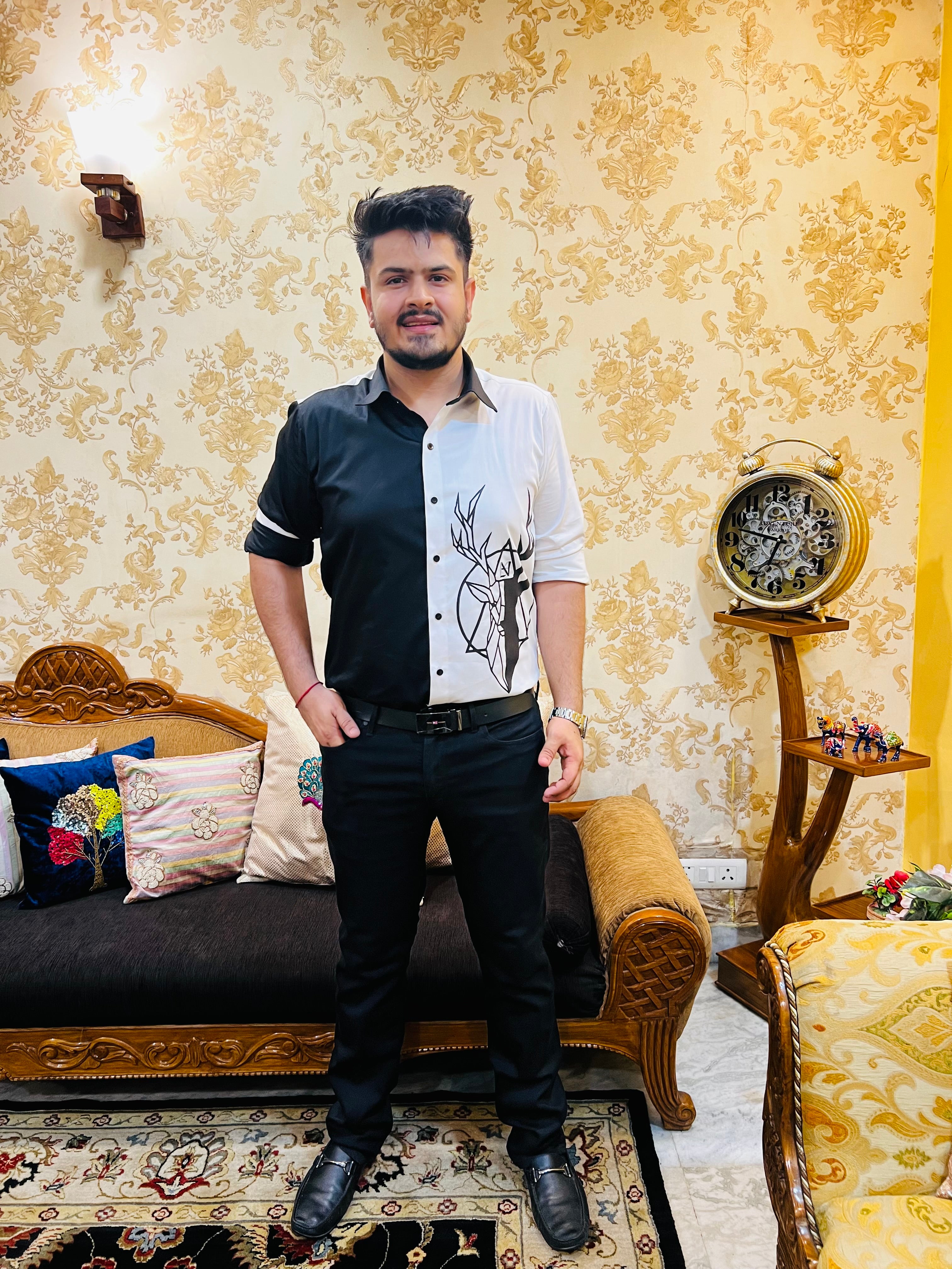 Black & White Deer Shrt