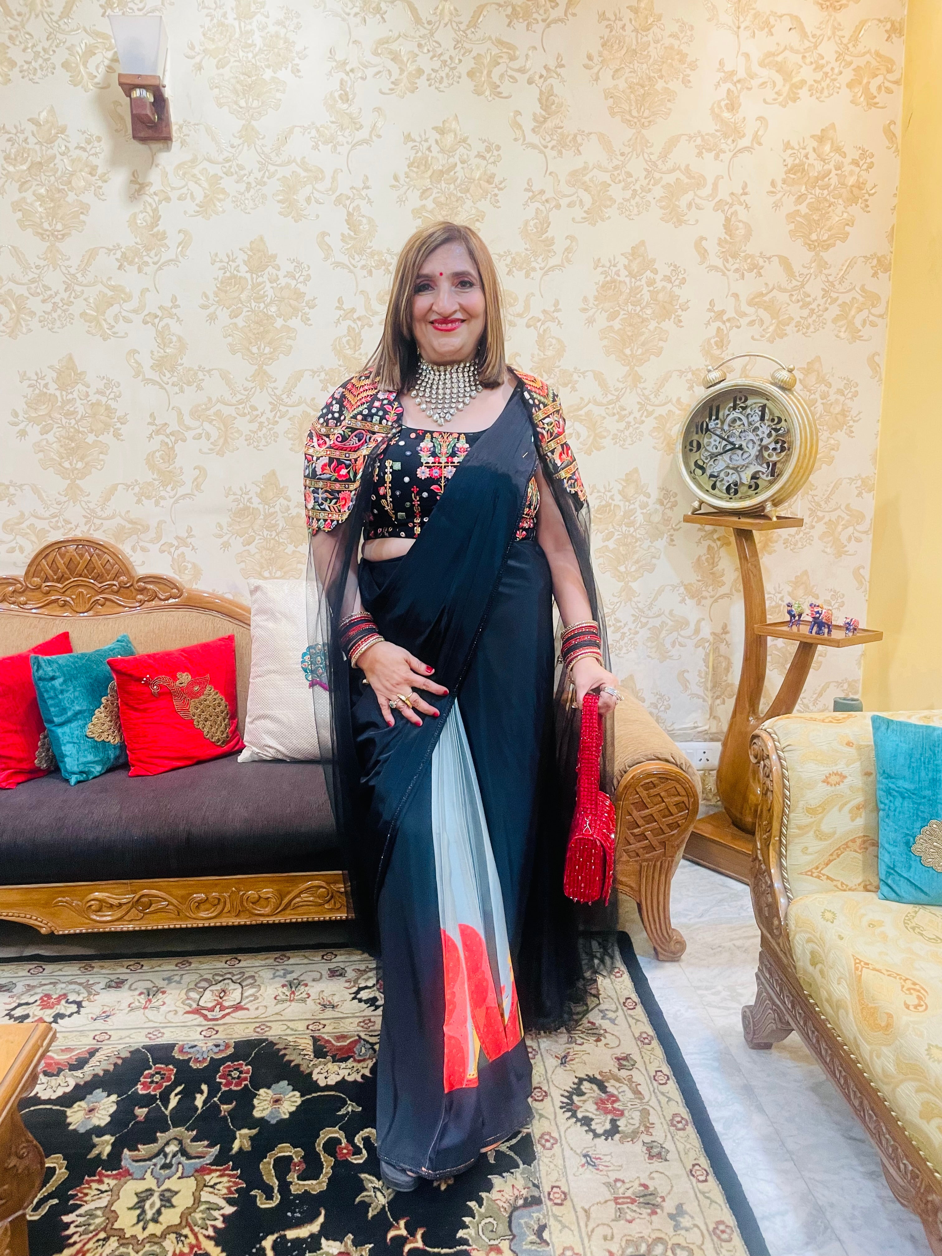 Black Lady Love Saree