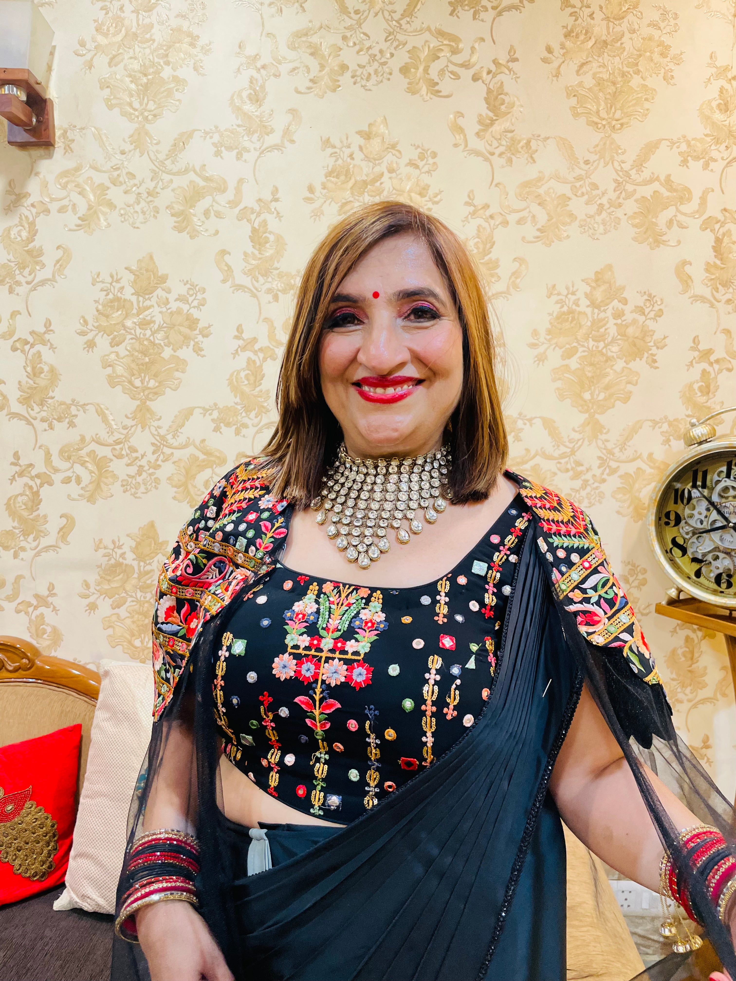 Black Lady Love Saree