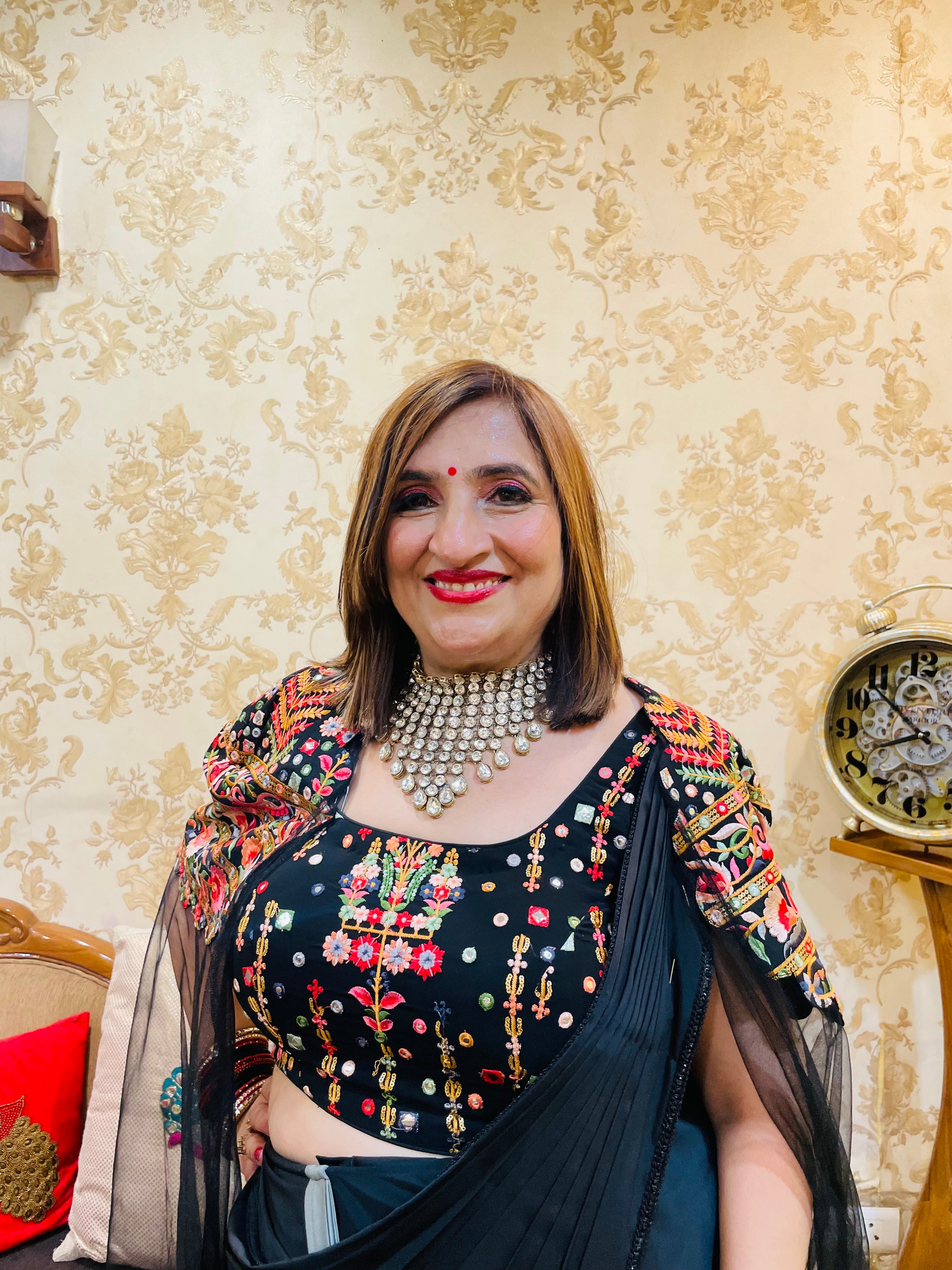 Black Lady Love Saree