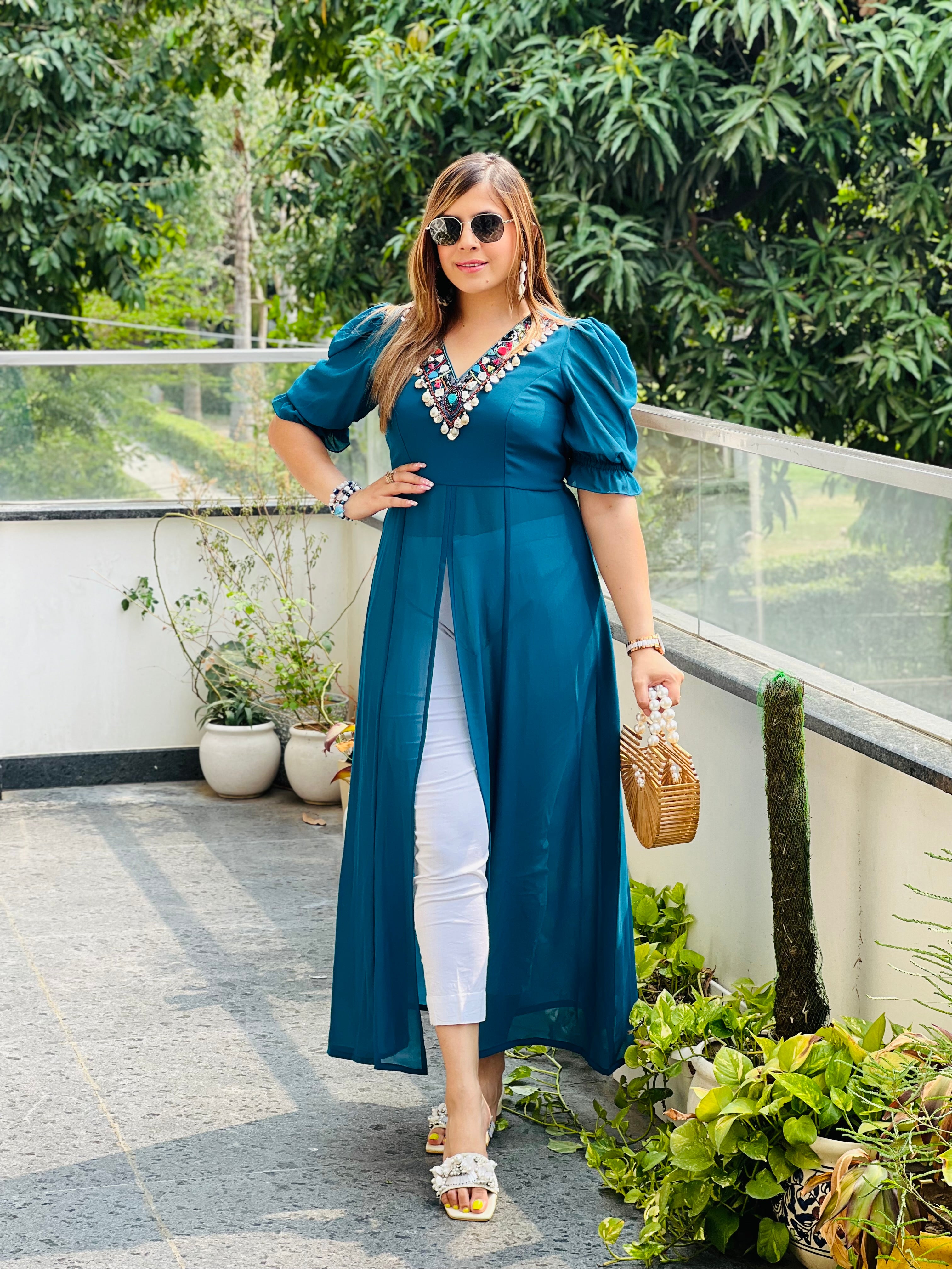 Peacock Shell Slit Top