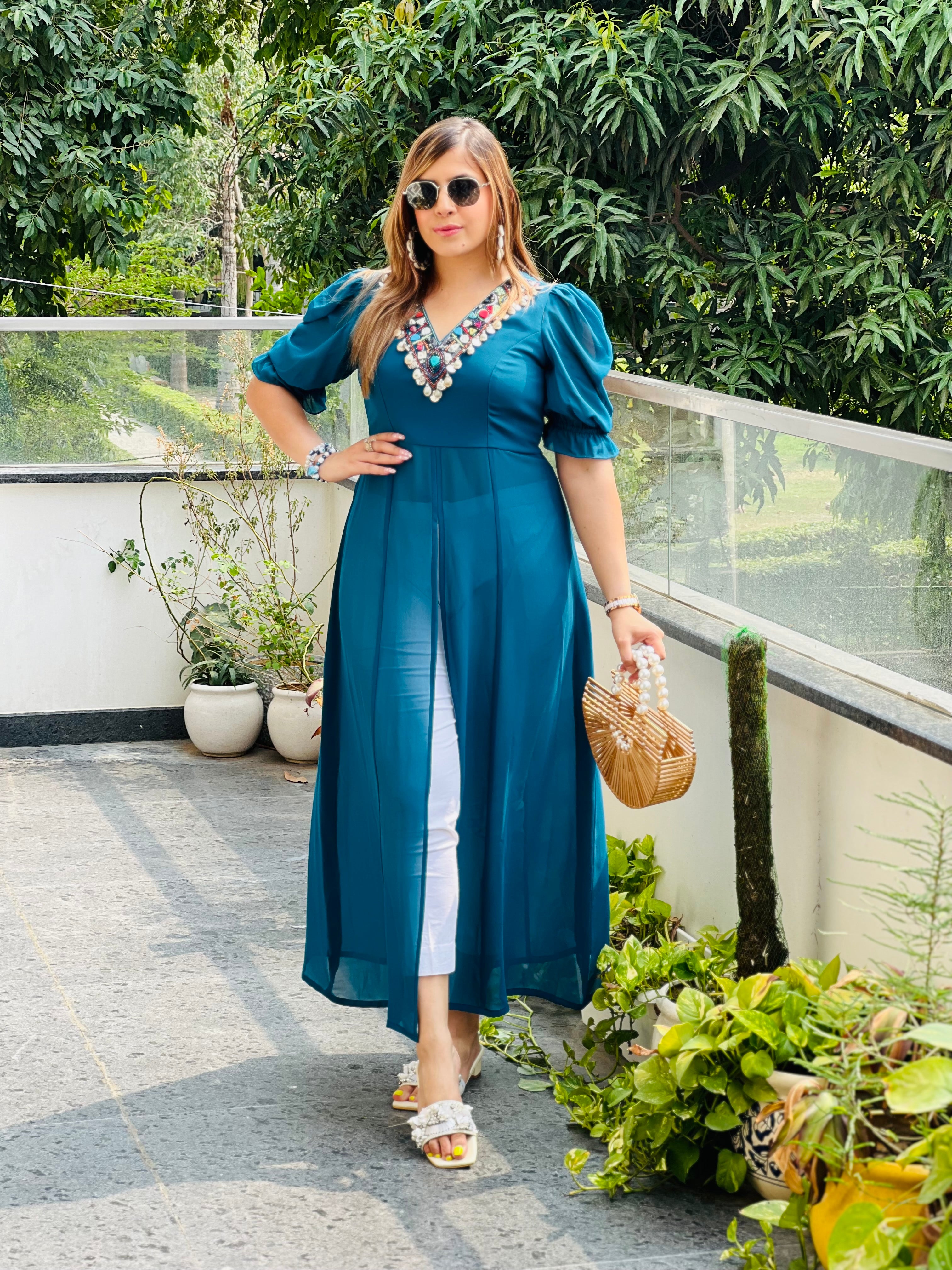 Peacock Shell Slit Top