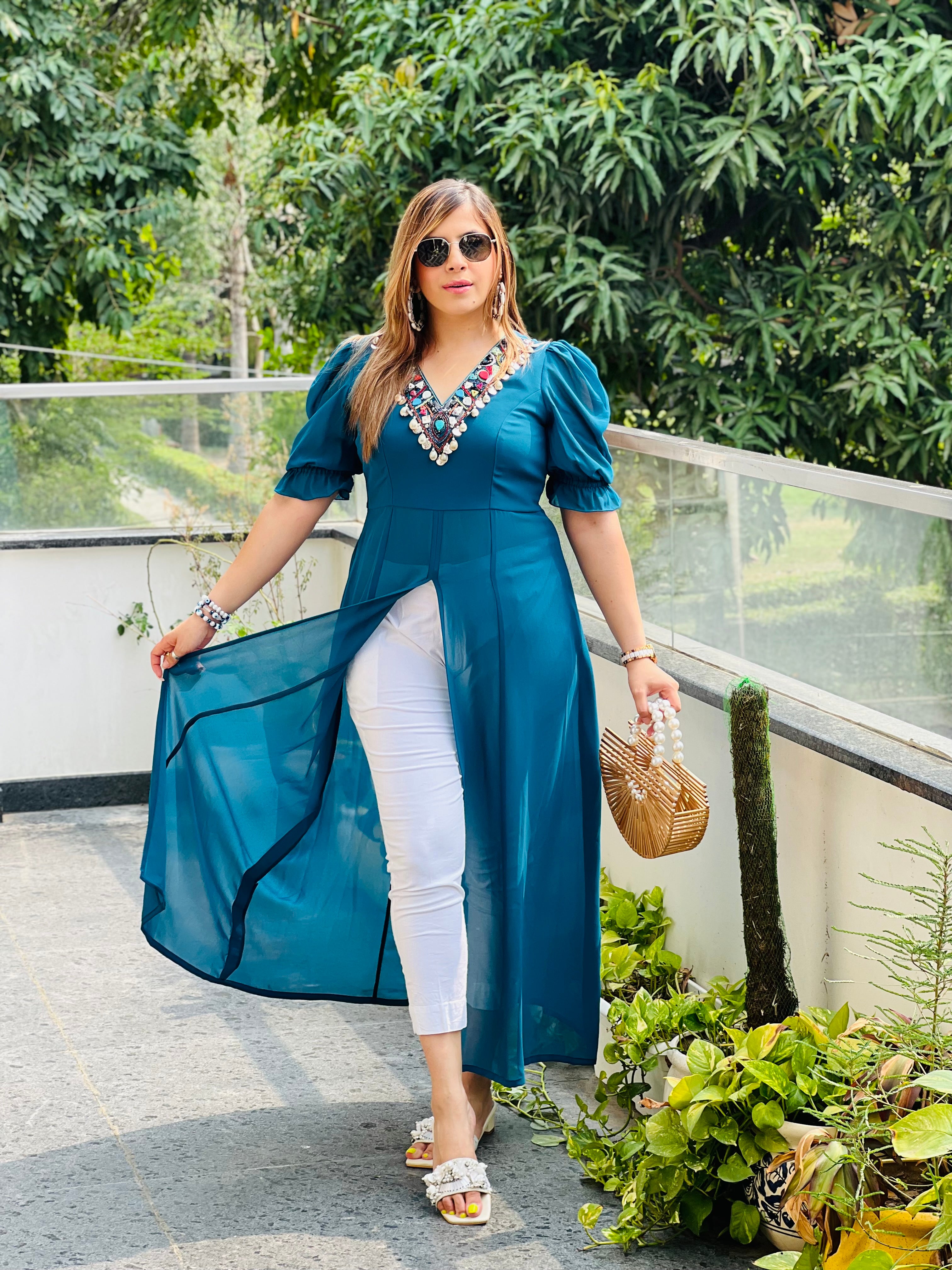 Peacock Shell Slit Top