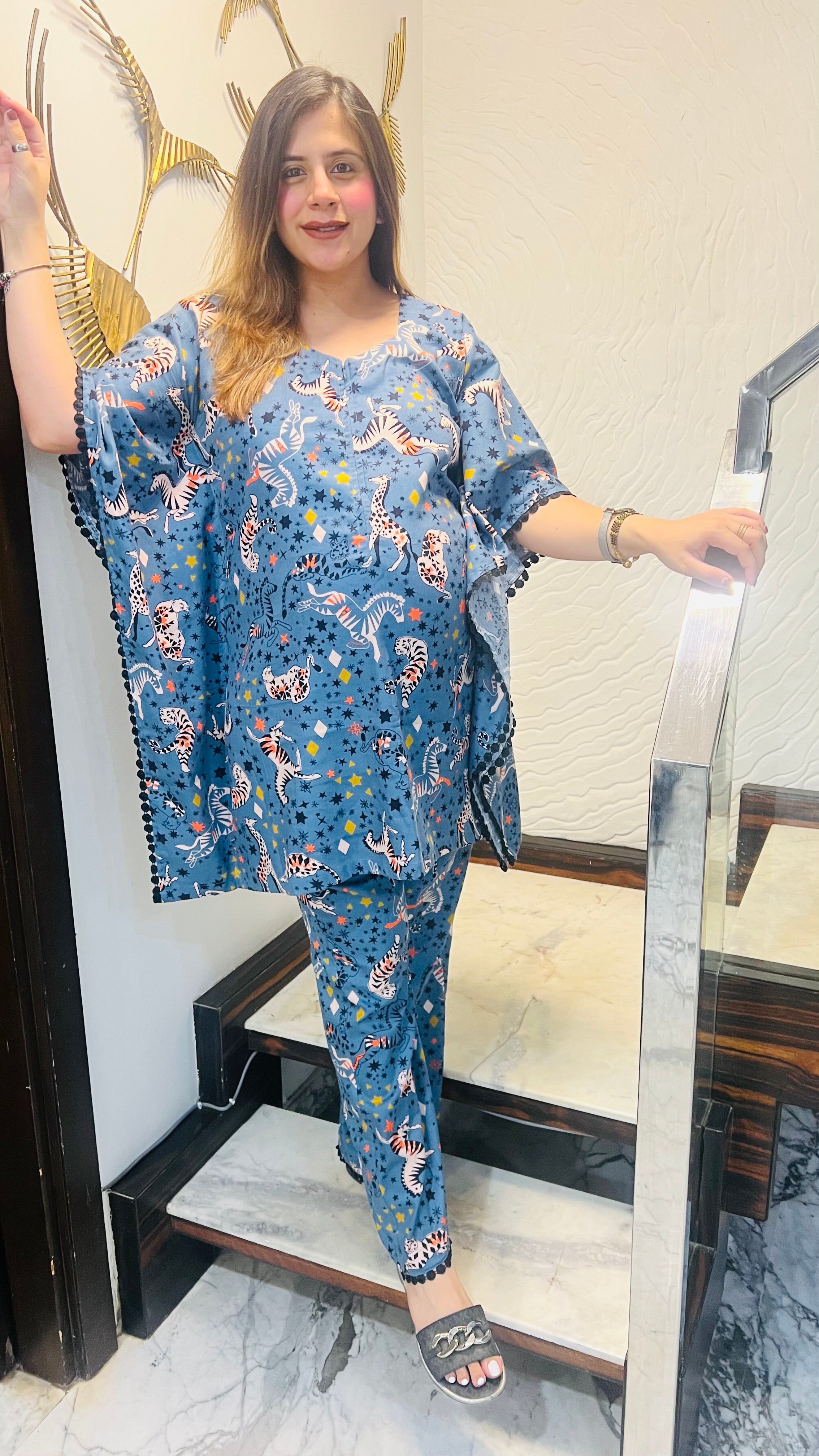 Zebra Kaftaan Co-Ord With Feeding Zips