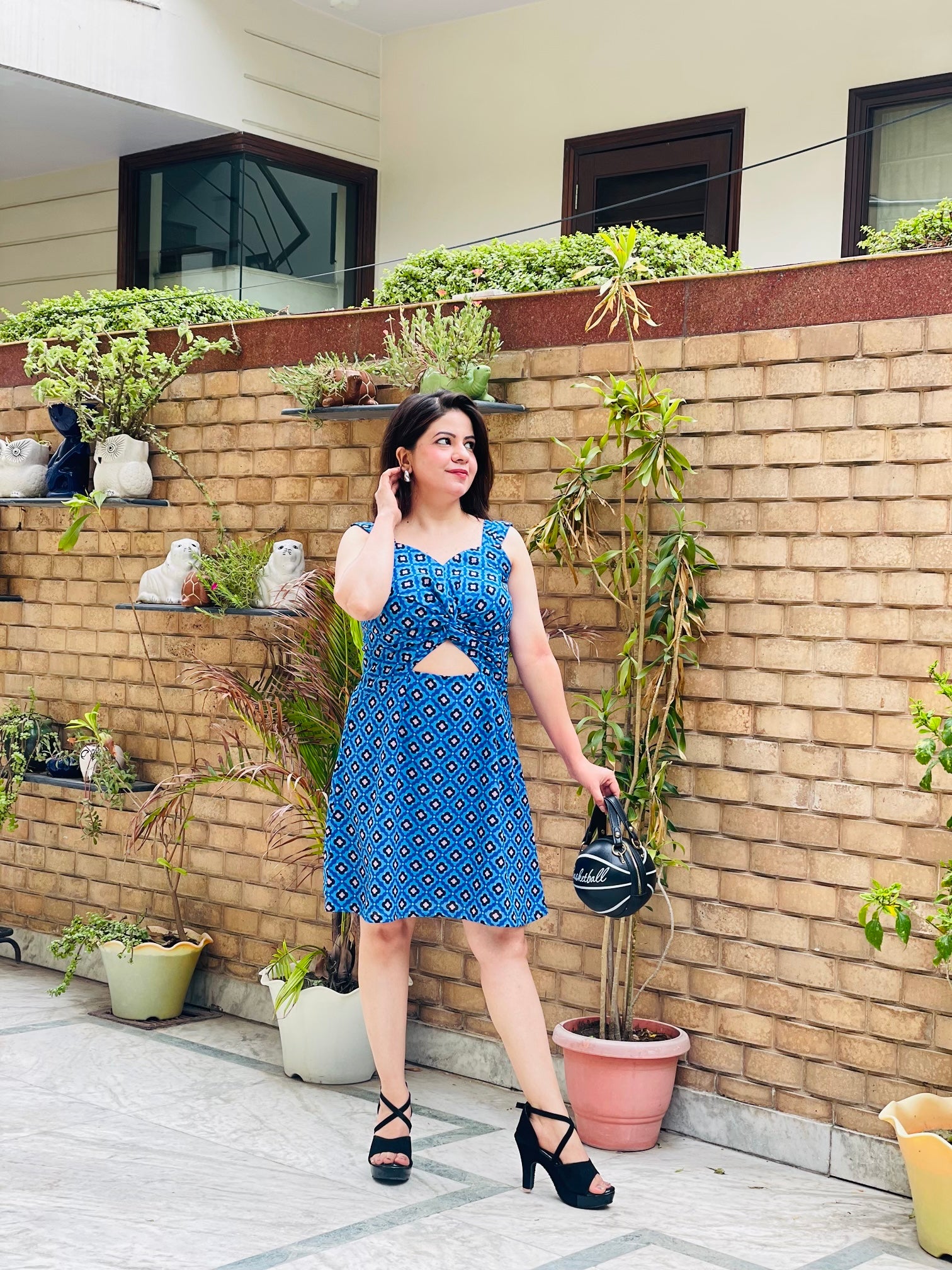 Blue Geometrical Drop