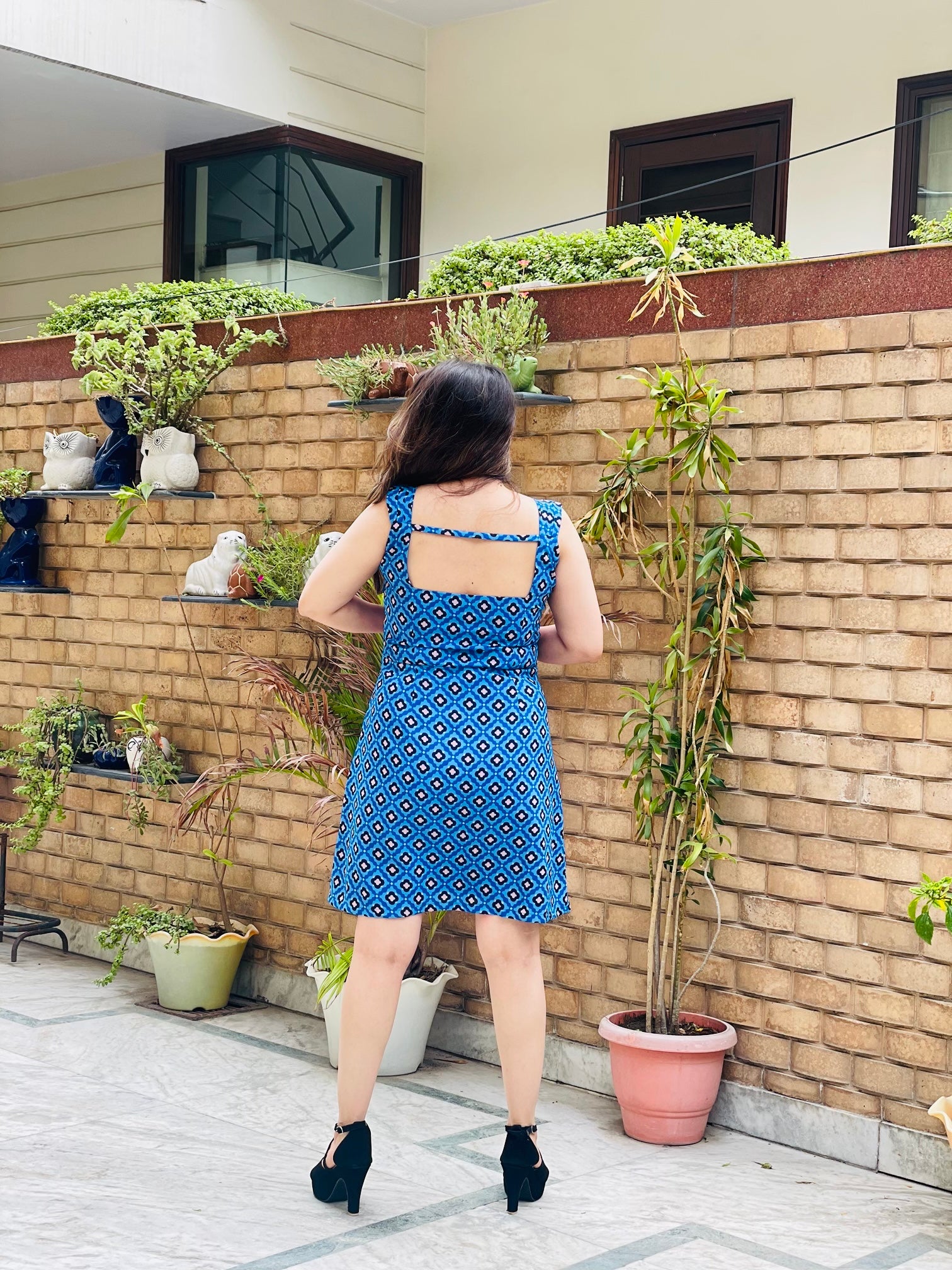 Blue Geometrical Drop