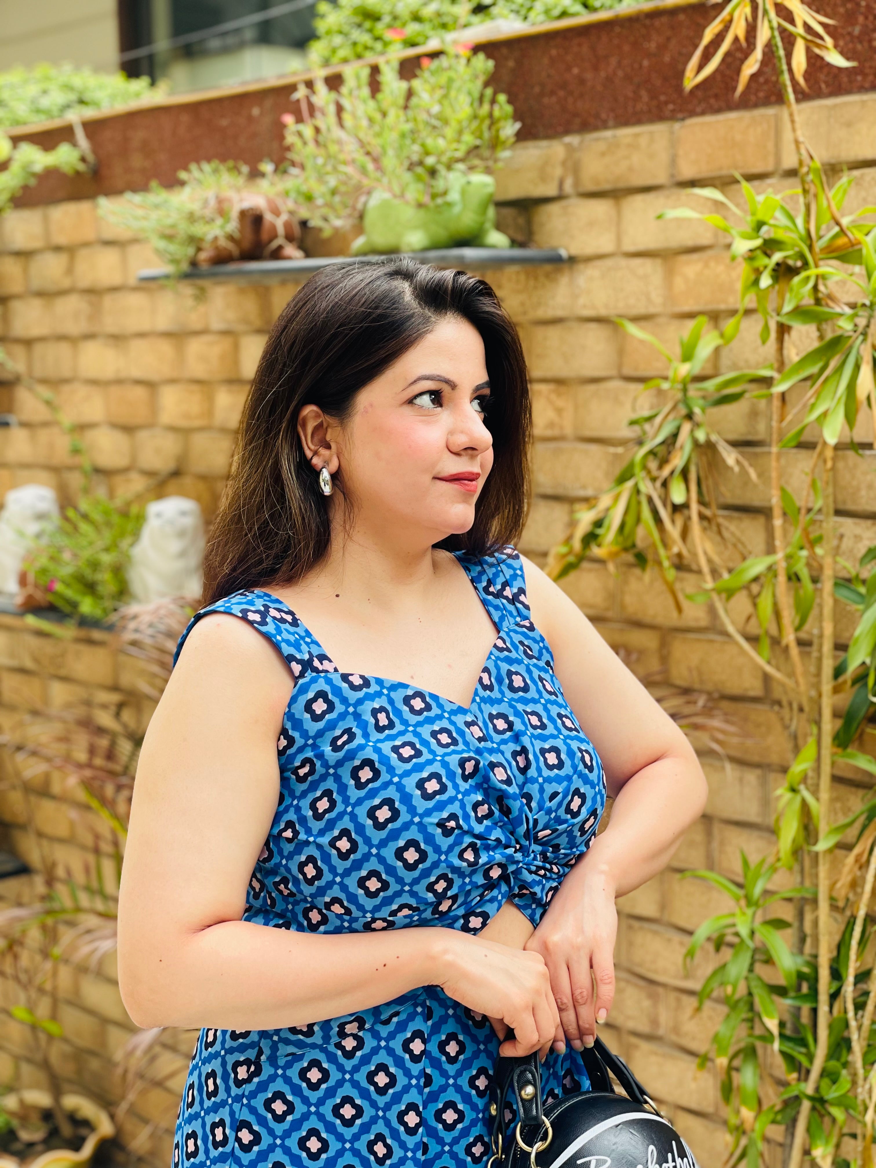 Blue Geometrical Drop