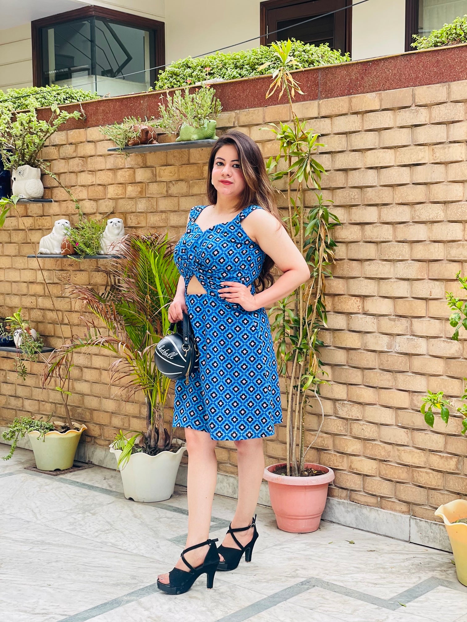 Blue Geometrical Drop