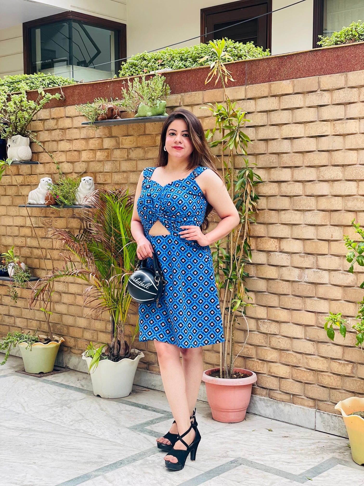 Blue Geometrical Drop