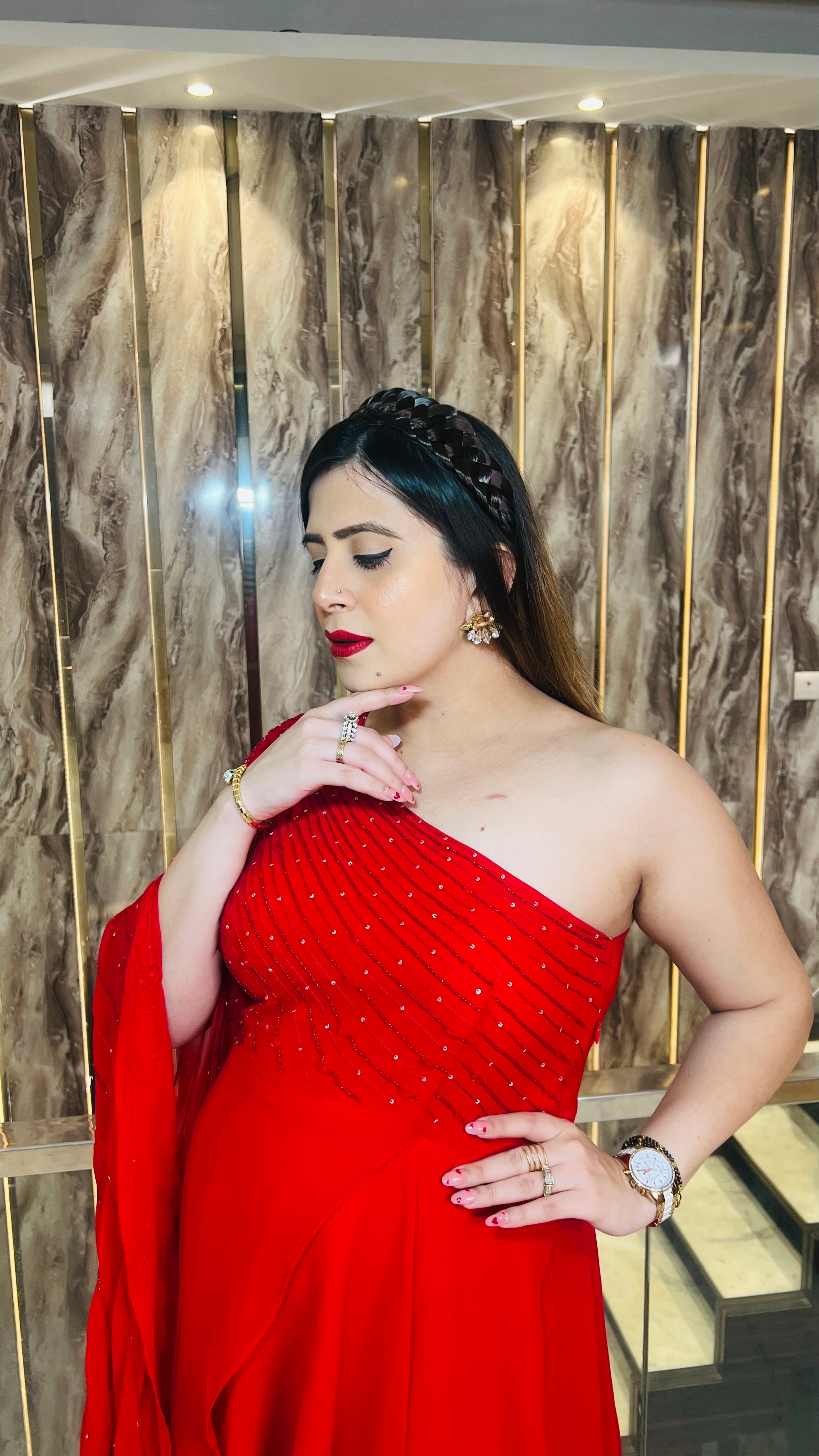 Red SizzlingÂ MaternityÂ Gown