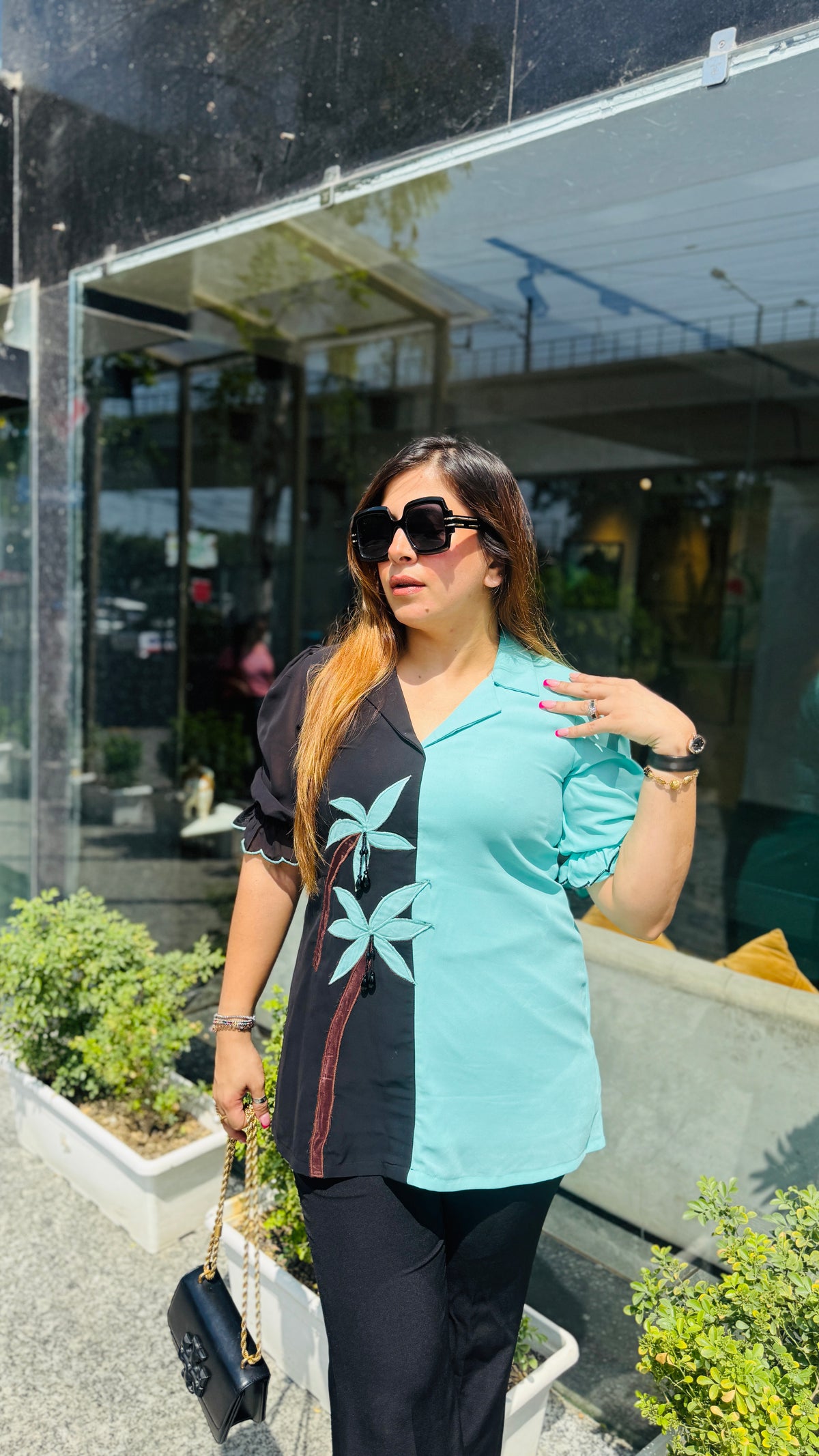 Dual Noir & Mint Palm Top