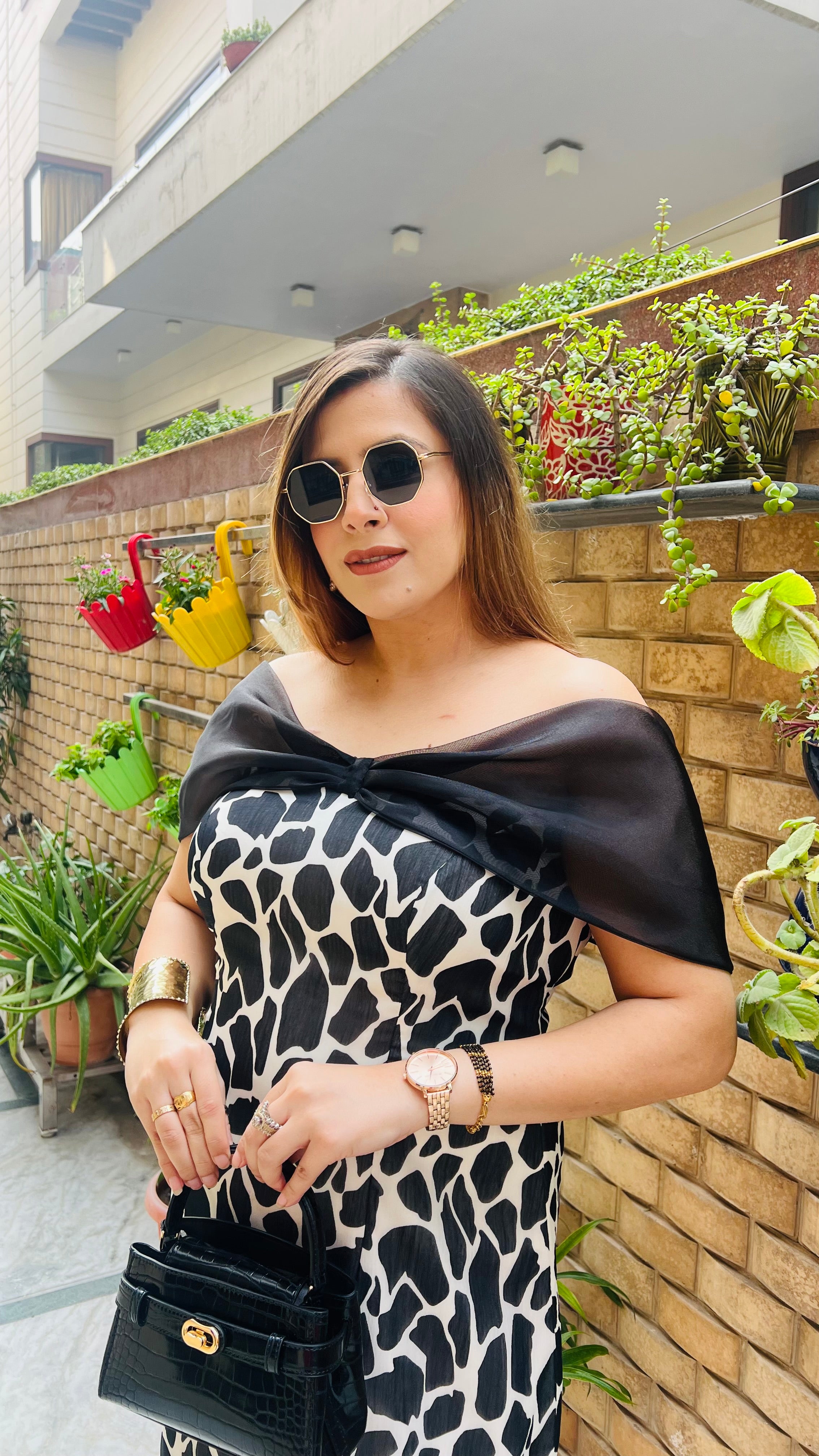 Monochrome Bow Magic