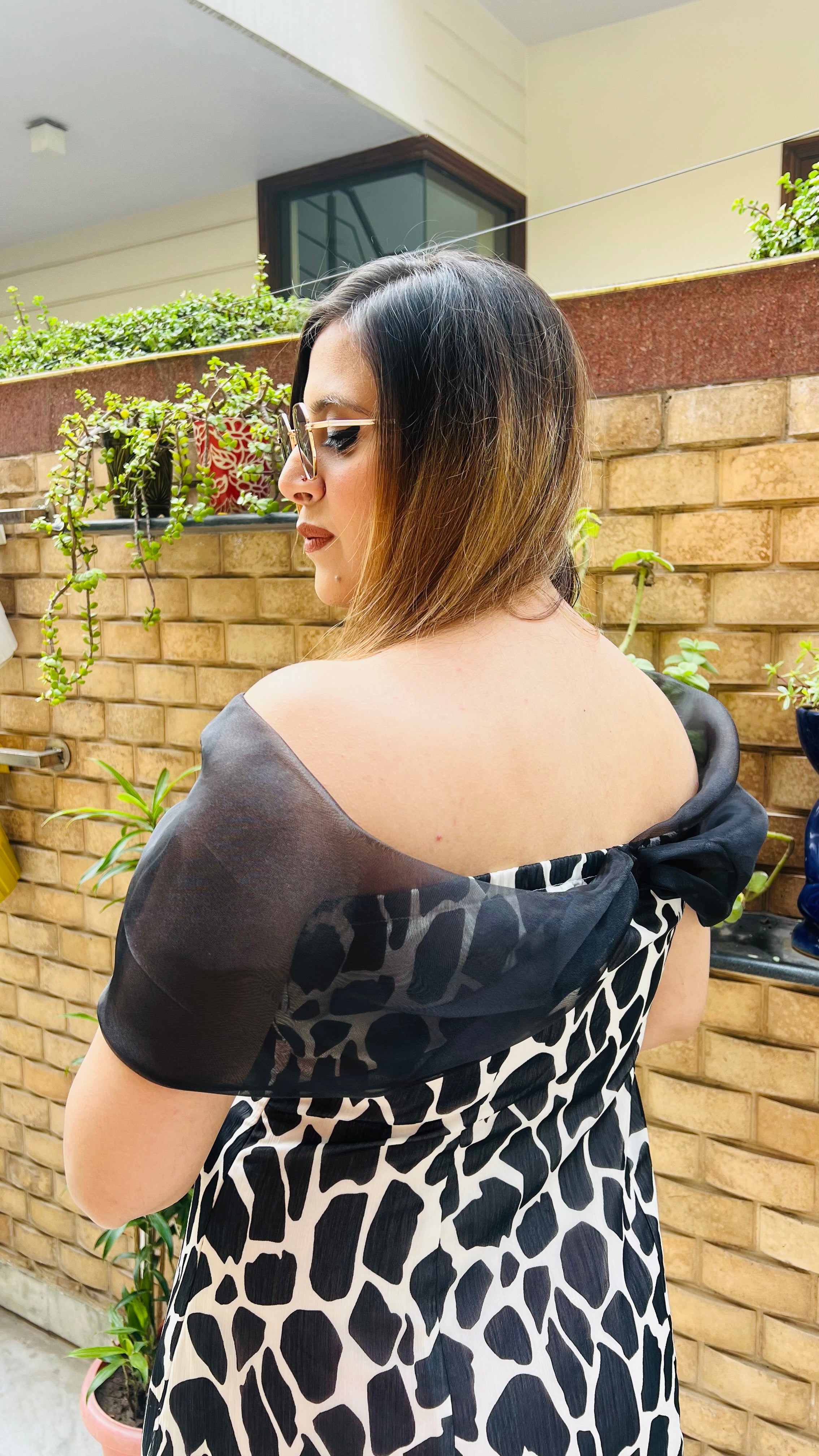 Monochrome Bow Magic