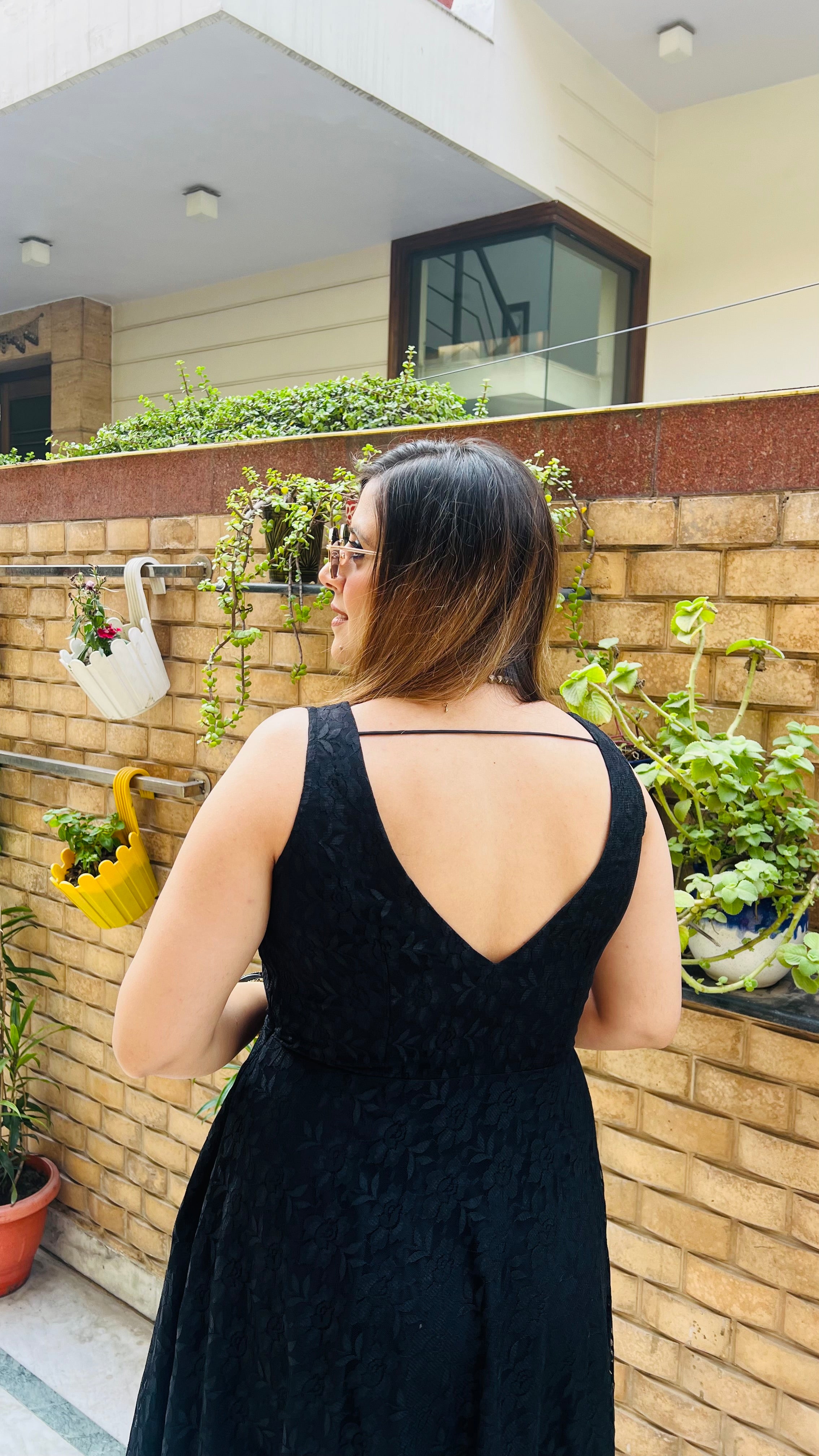 Black Rock Show look