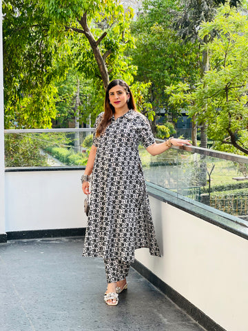 Monochrome Magic Suit