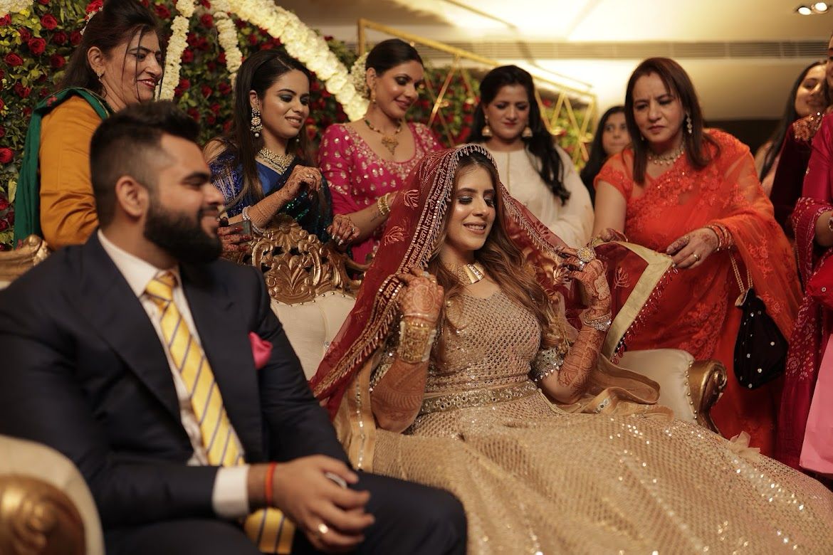 Maroon Sada Saubhagyavati Dupatta