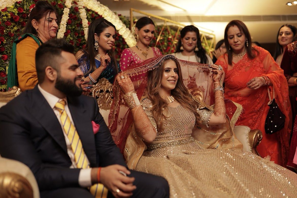 Maroon Sada Saubhagyavati Dupatta