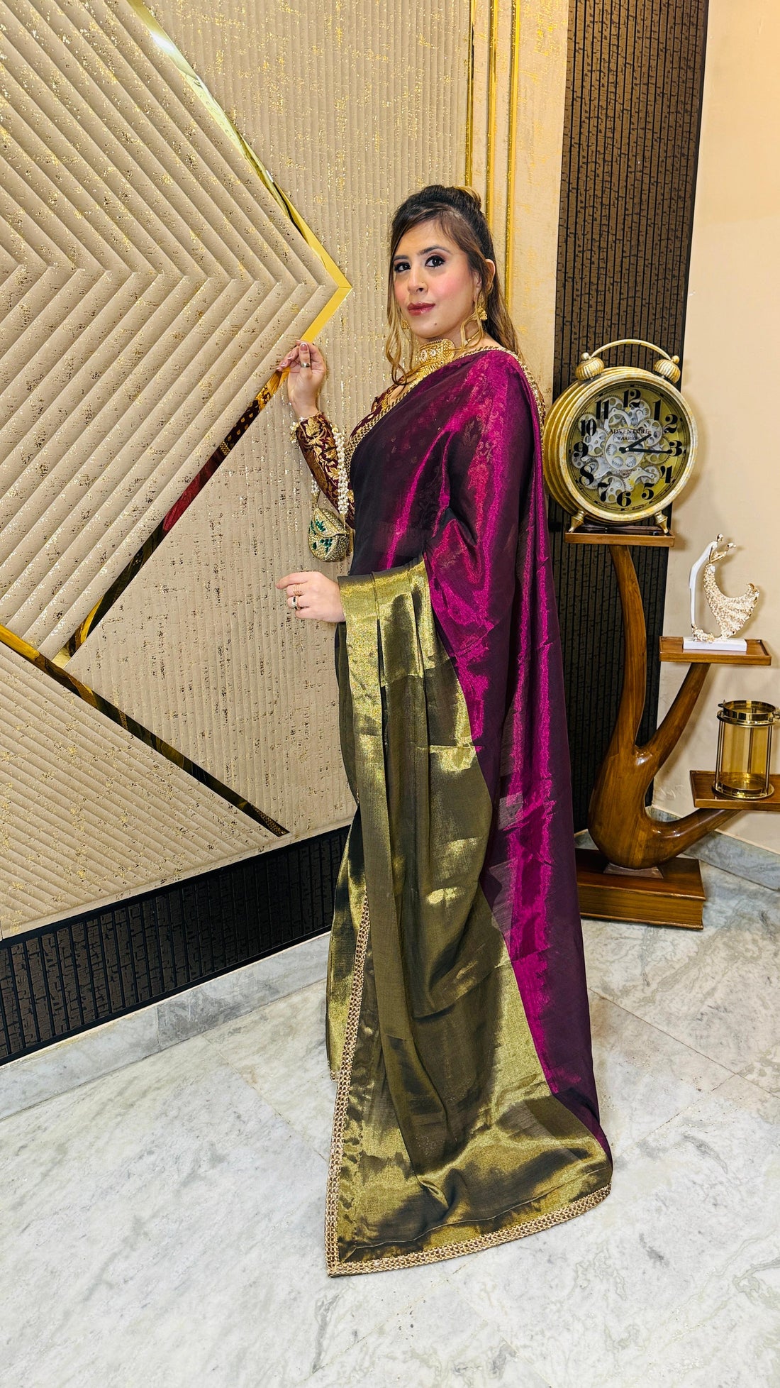 Kiss the Kanjivaram Saree