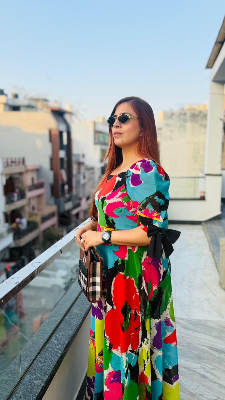 Paint the world slit top