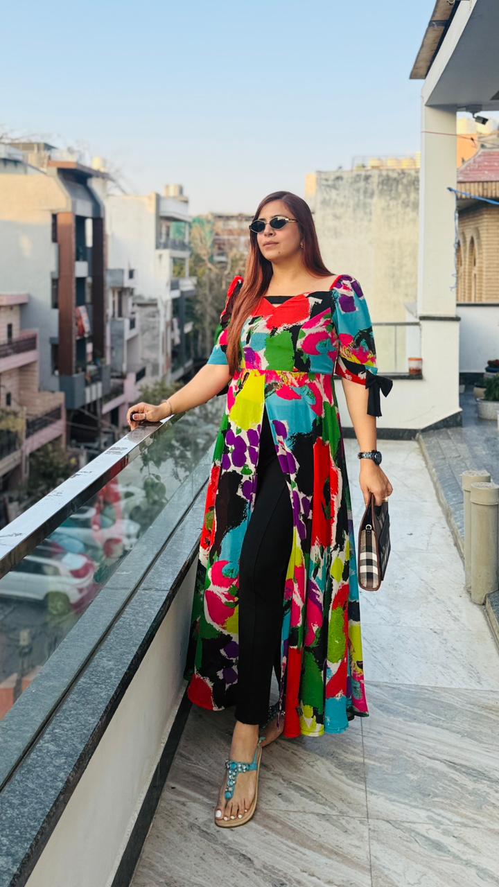 Paint the world slit top