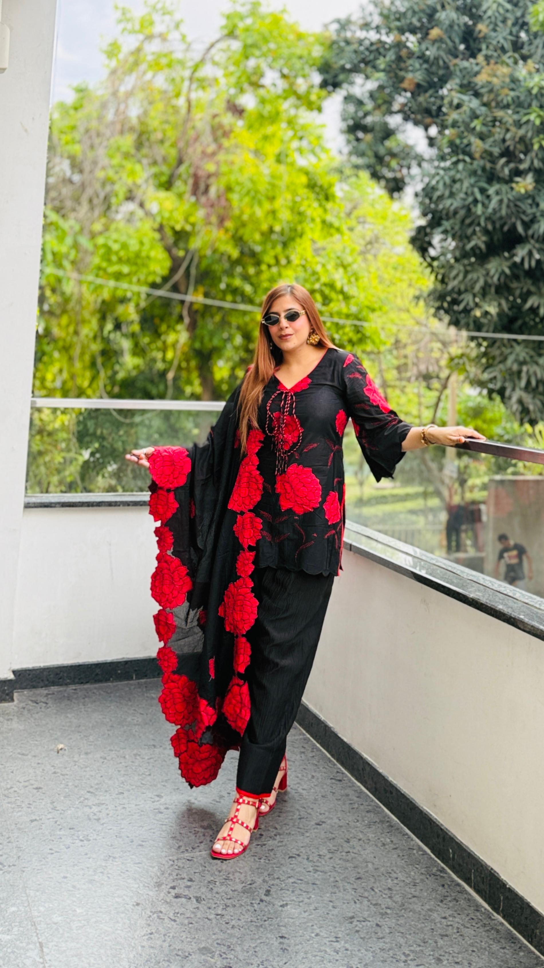 Devil’s Rose Farshi Suit | Lakhina Couture - Look 14