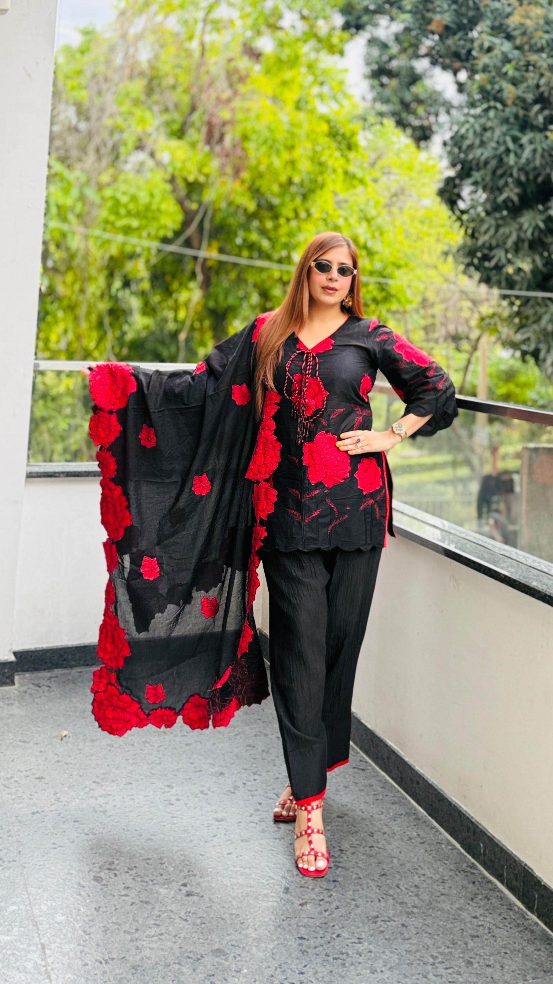 Devil’s Rose Farshi Suit | Lakhina Couture - Look 10