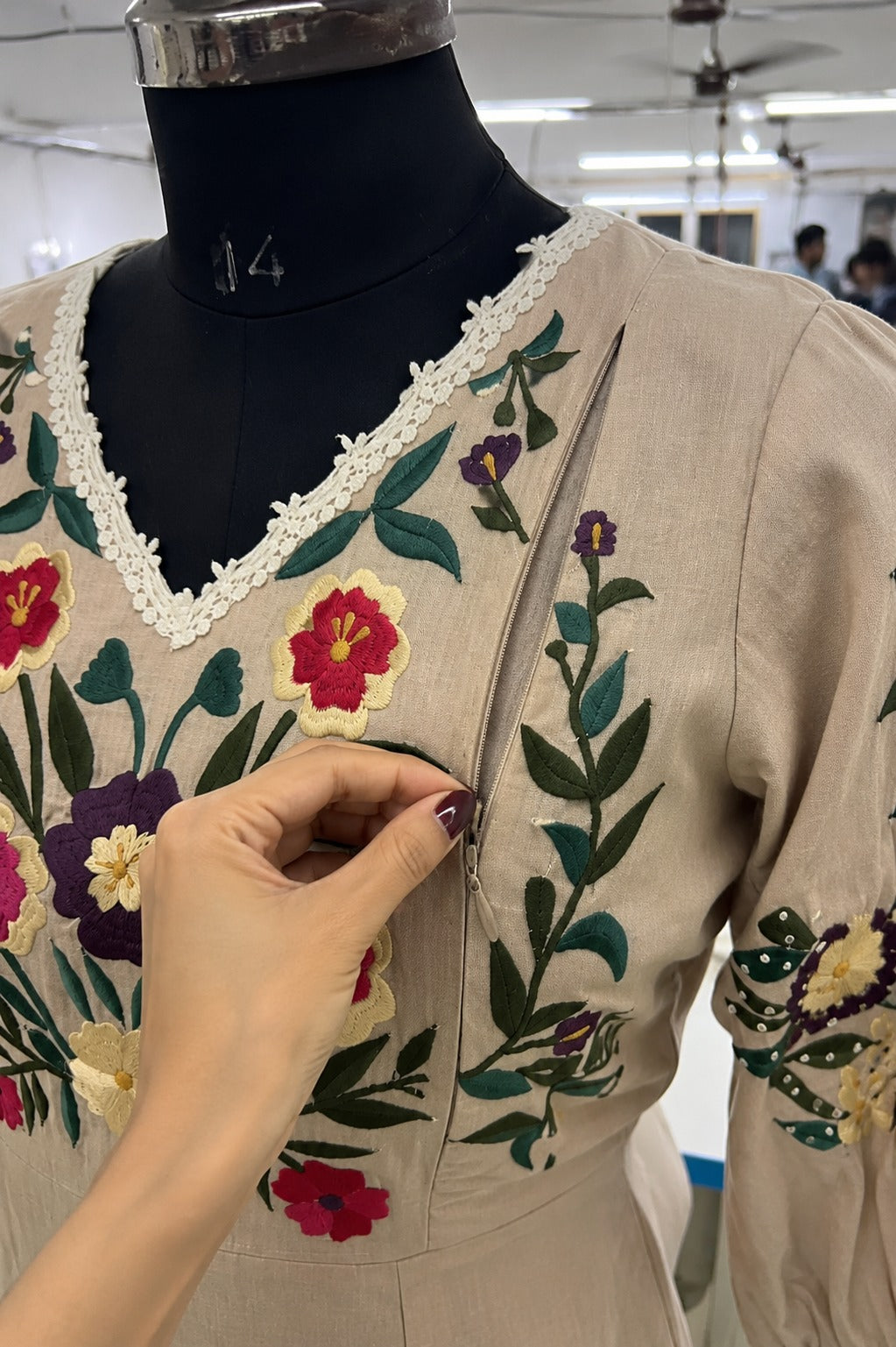 Bloom Floral Feeding Midi | Lakhina Couture - Look 6