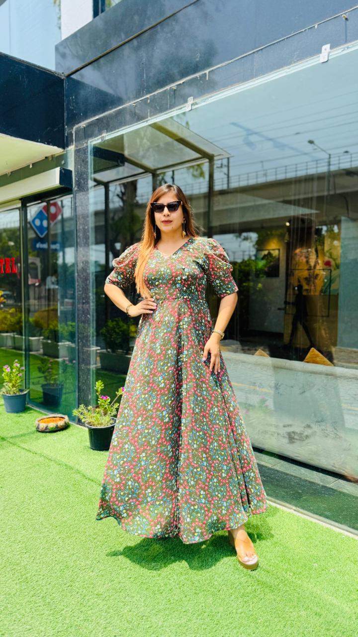 Green floral slit top