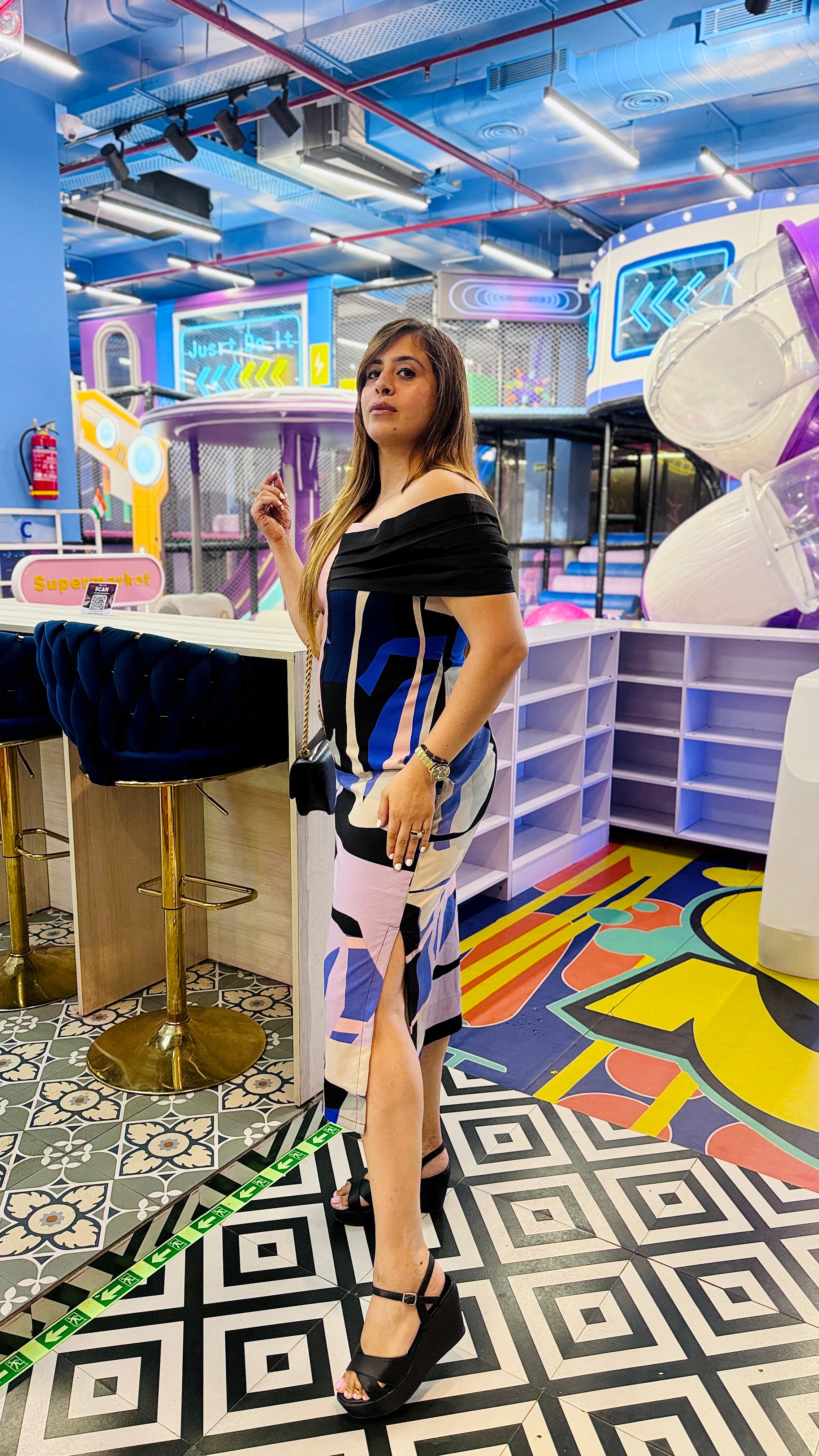 DramaQueen Black Midi Dress