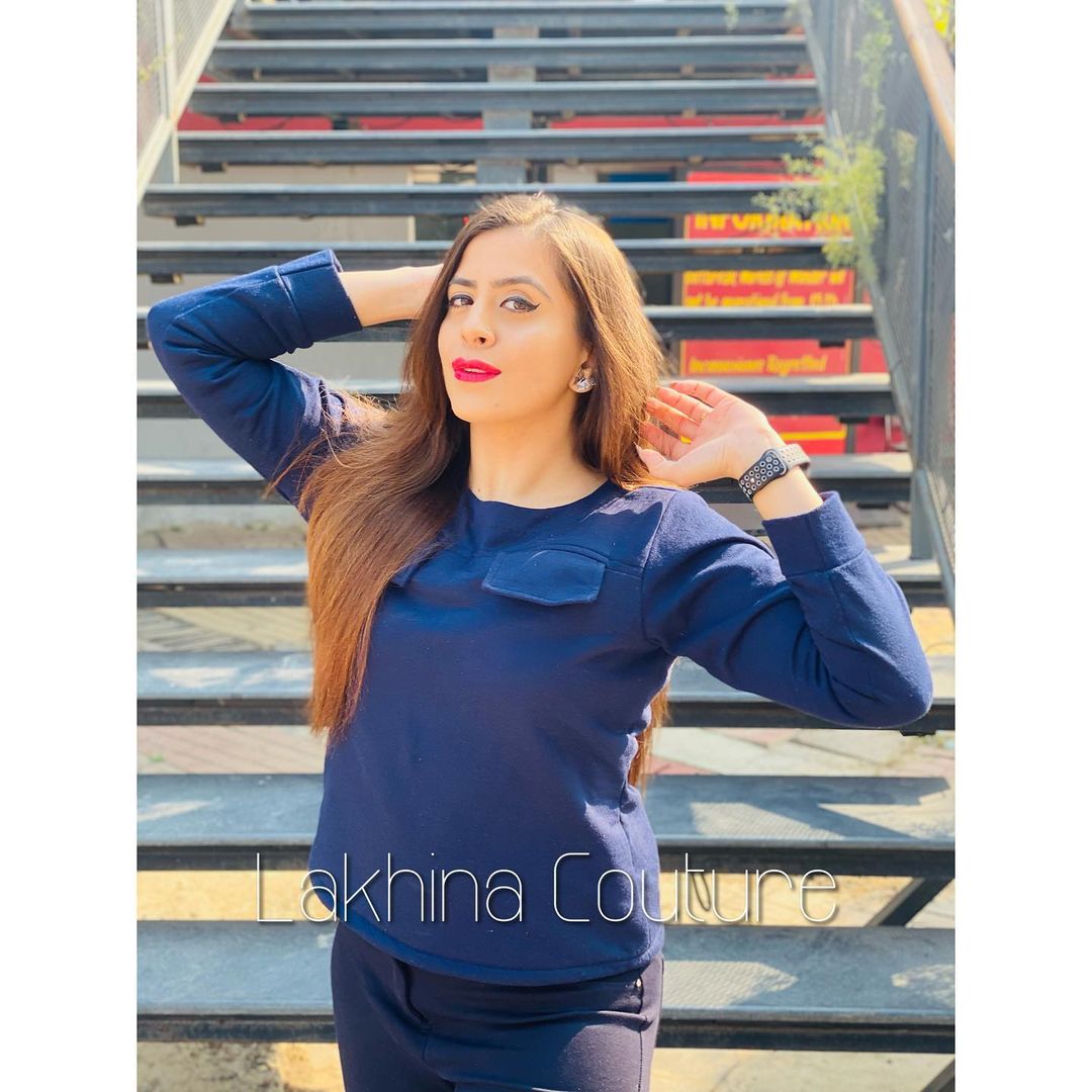 Navy Blue Warm Sweatshirt