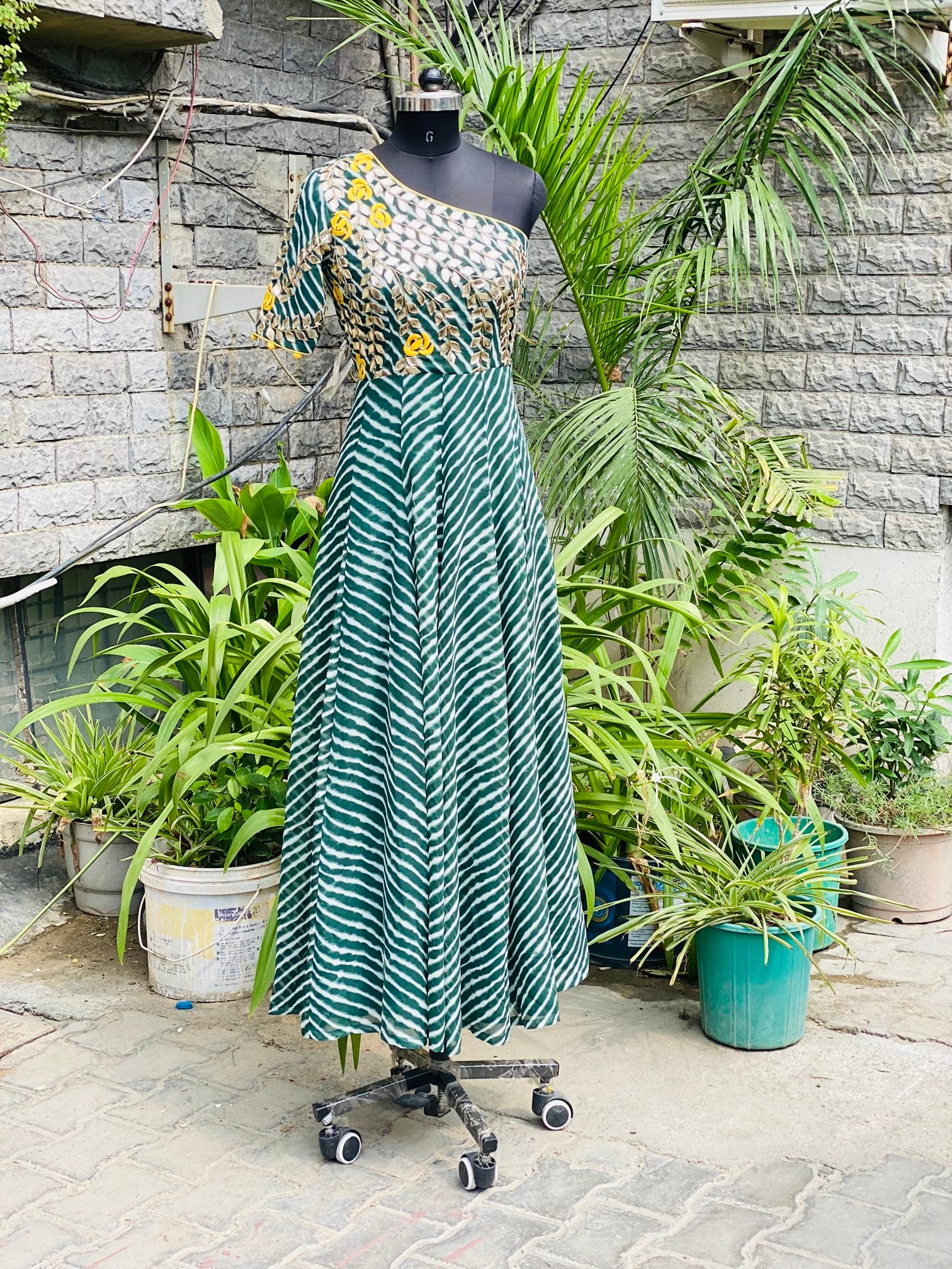 Guneet Green Ethnic Leheriya Maxi