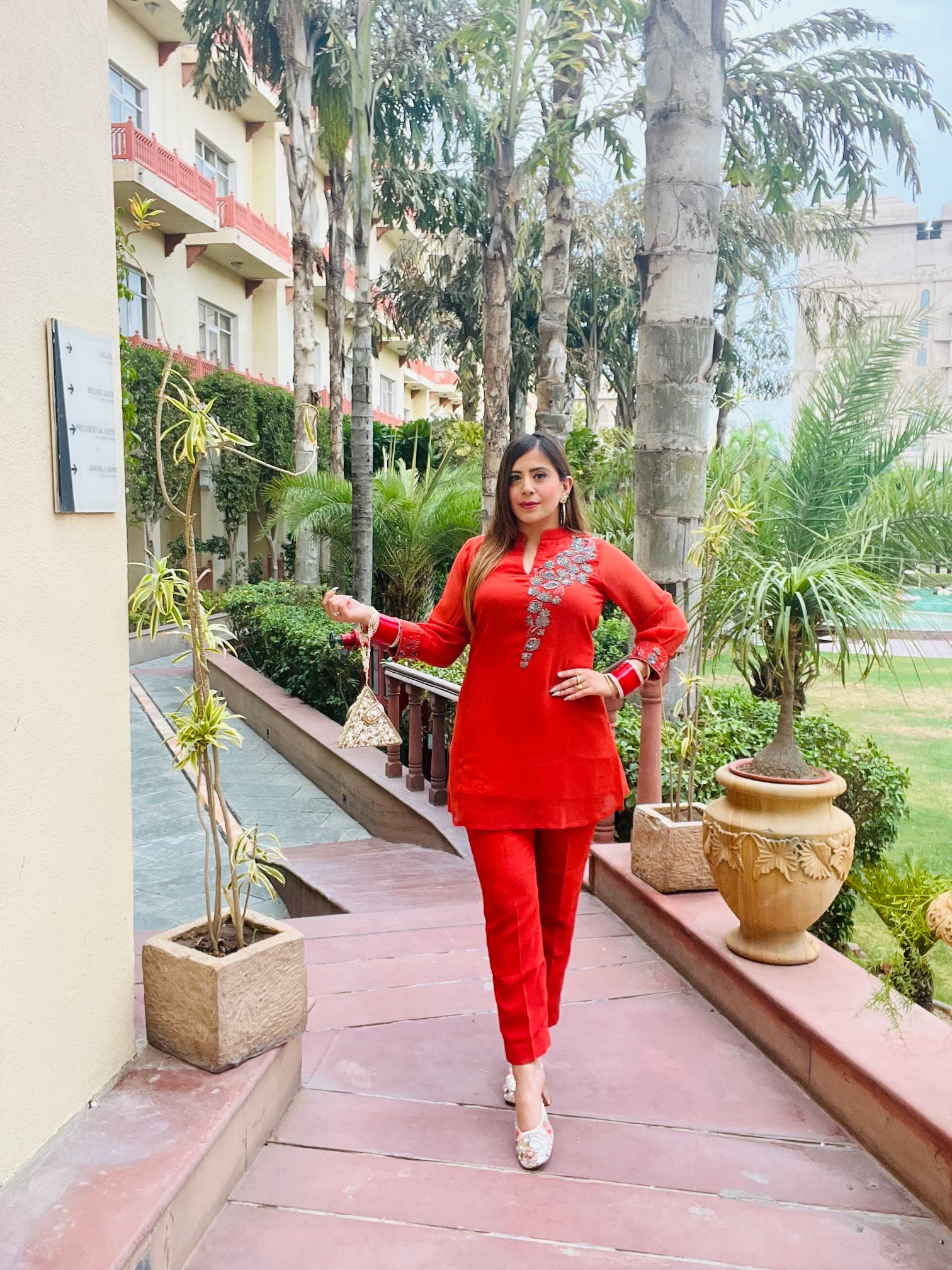 Rust Rakhi Set