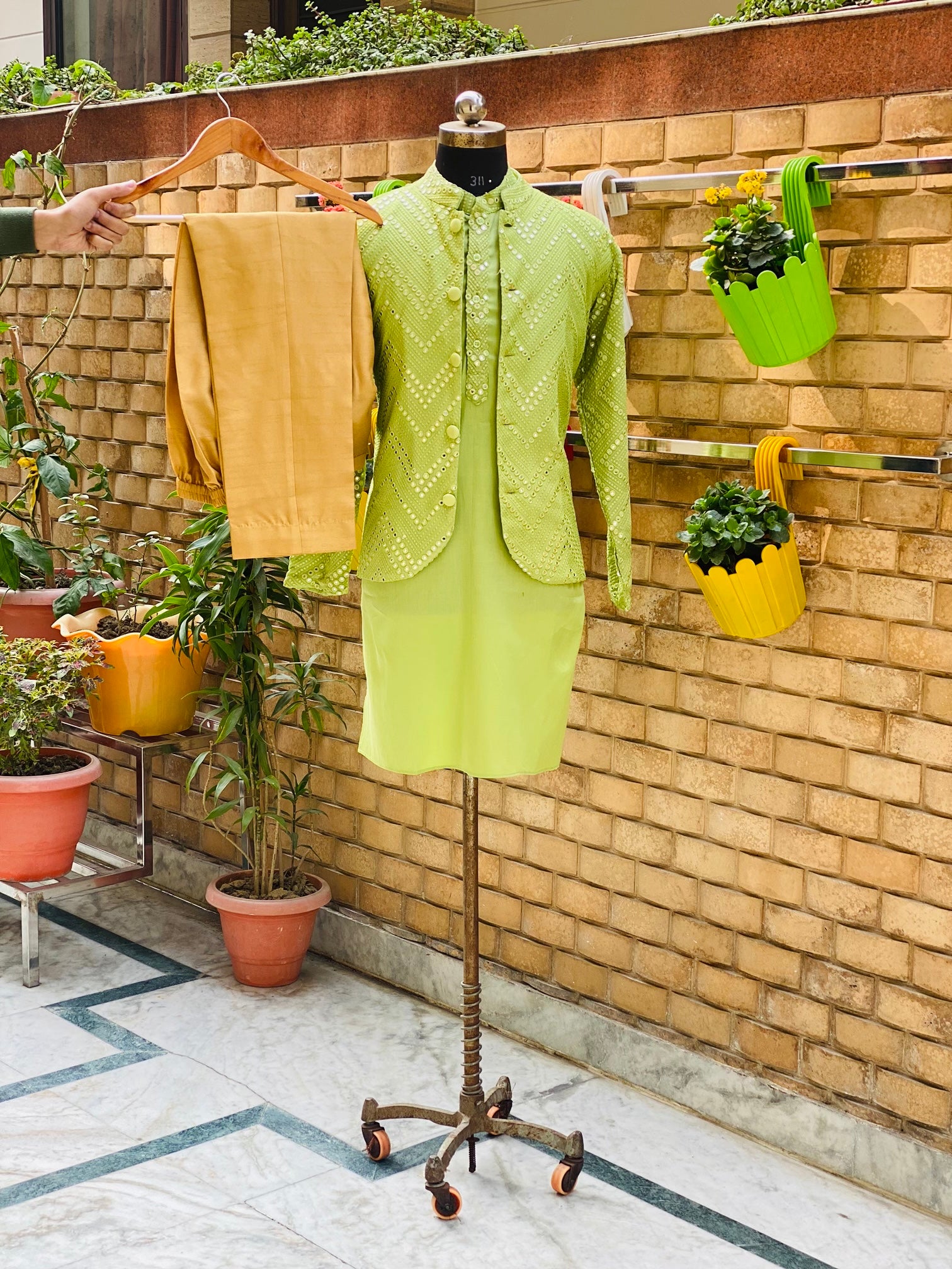 Menswear Pista Green Kurta Pajama