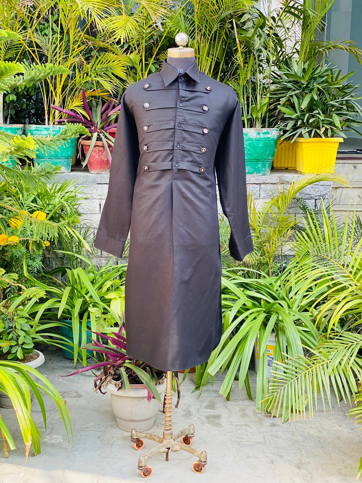 Menswear Black Pathani Kurta & Salwar