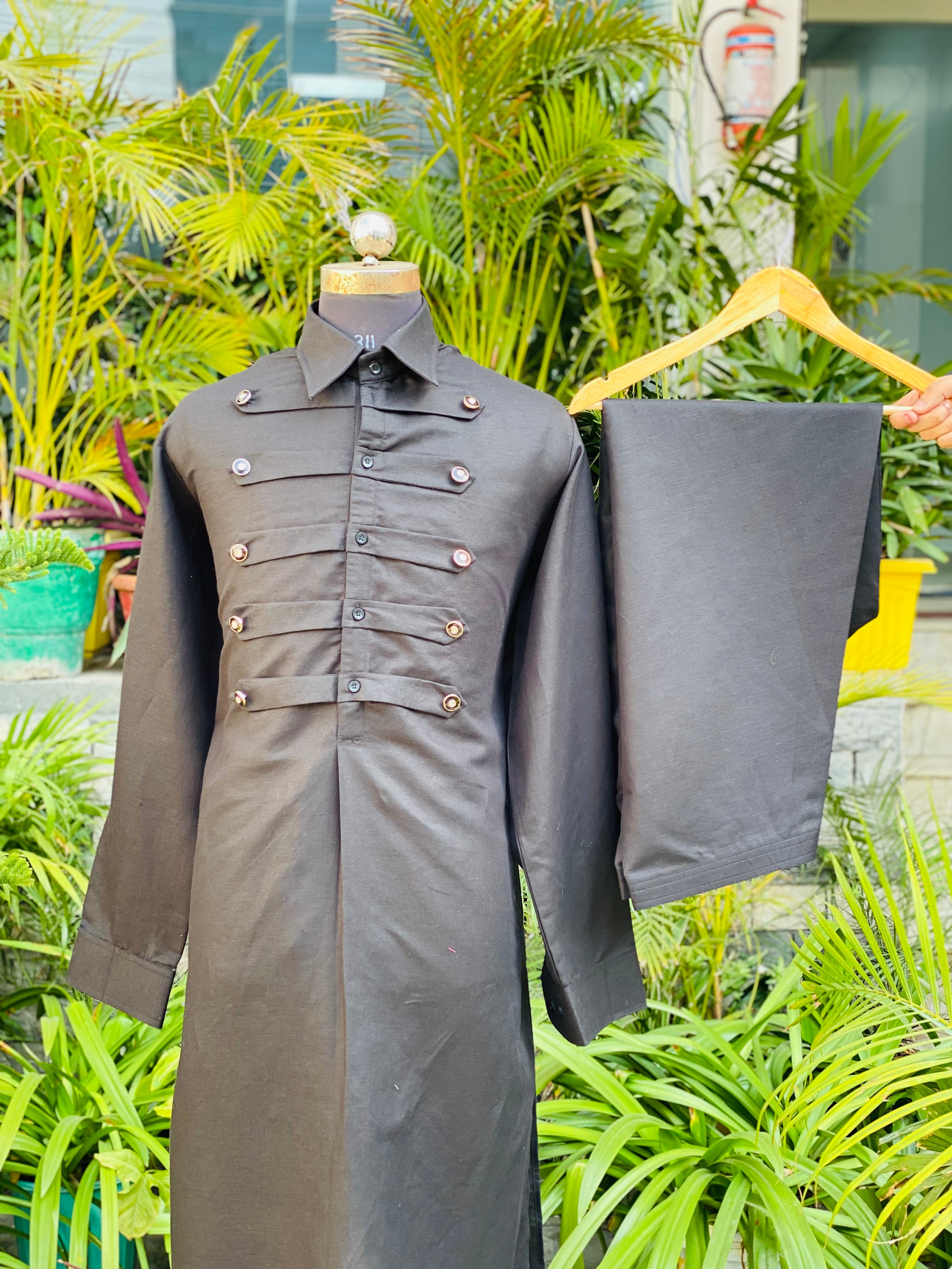 Menswear Black Pathani Kurta & Salwar